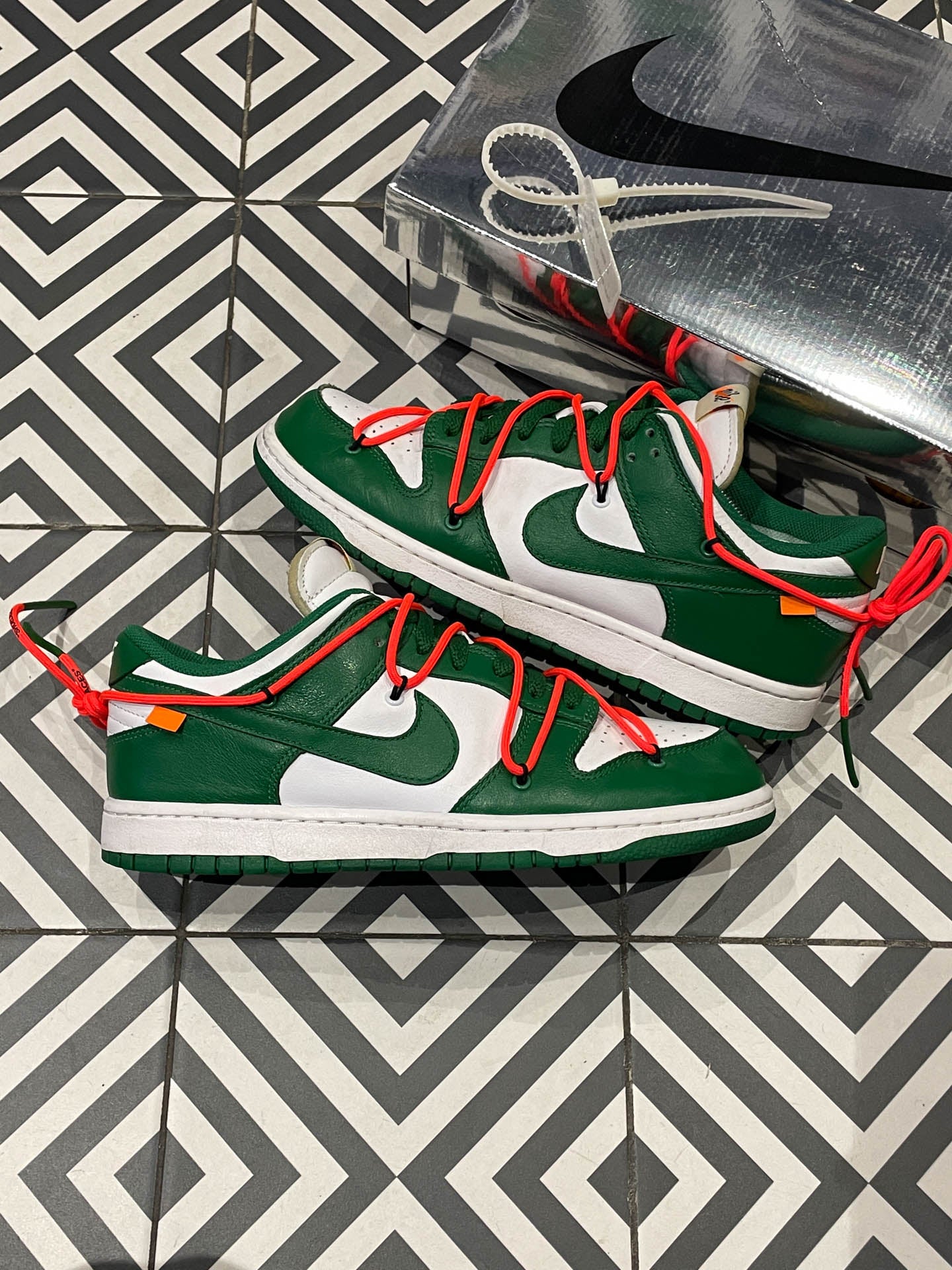Dunk Low Off White Pine Green (Taille 42,5)