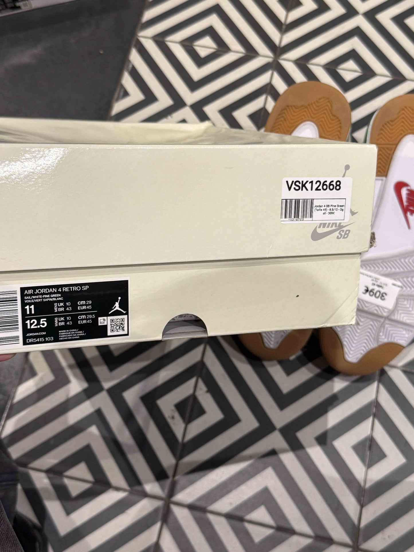 Jordan 4 SB Pine Green (Taille 45)