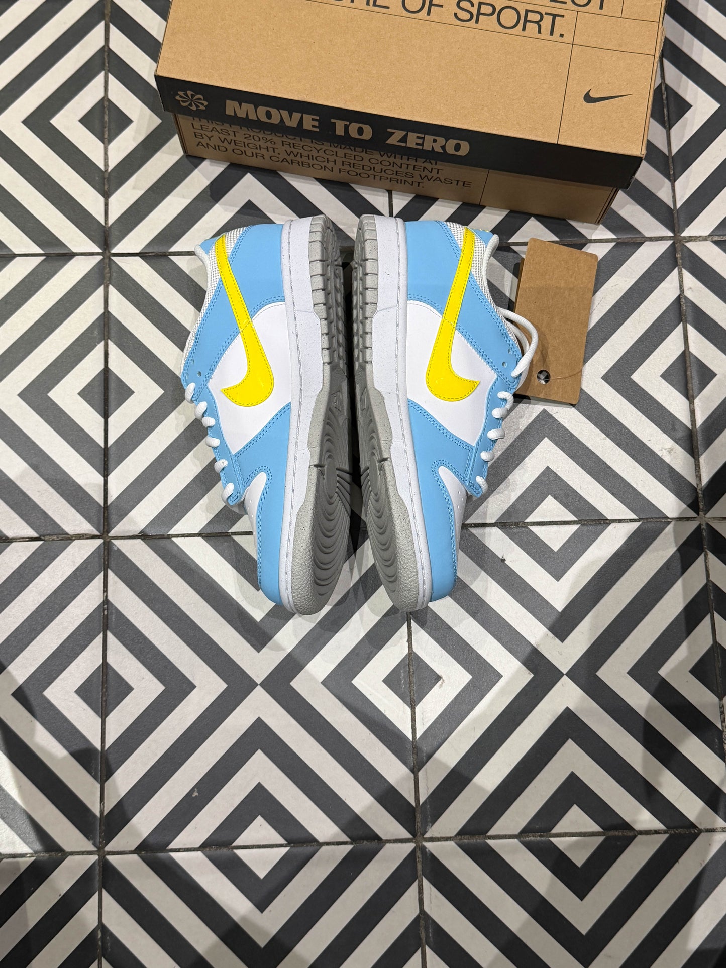 Dunk Low Homer Simpson GS (Taille 38,5)