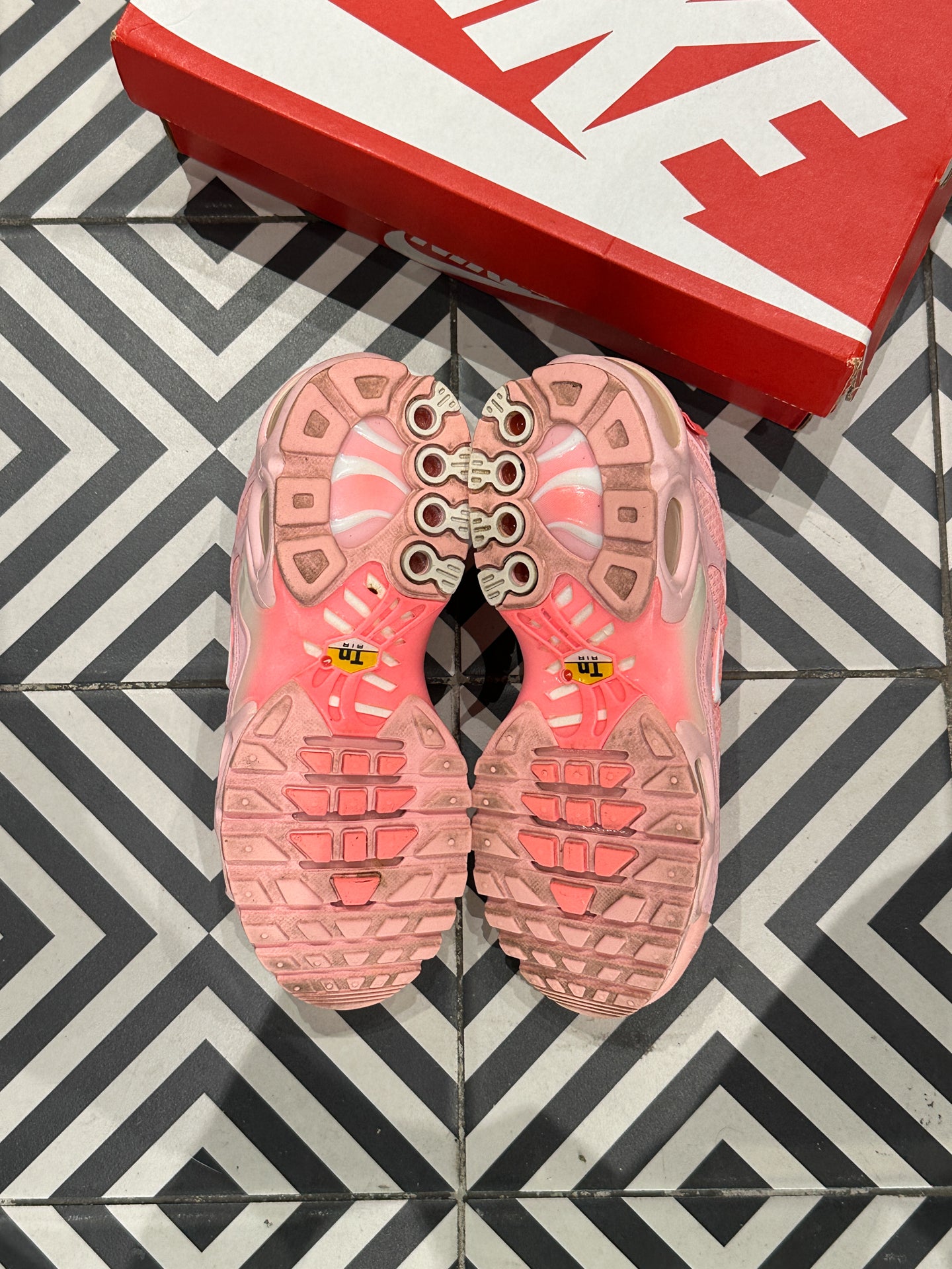 Air Max Plus (TN) Atlanta (35,5)