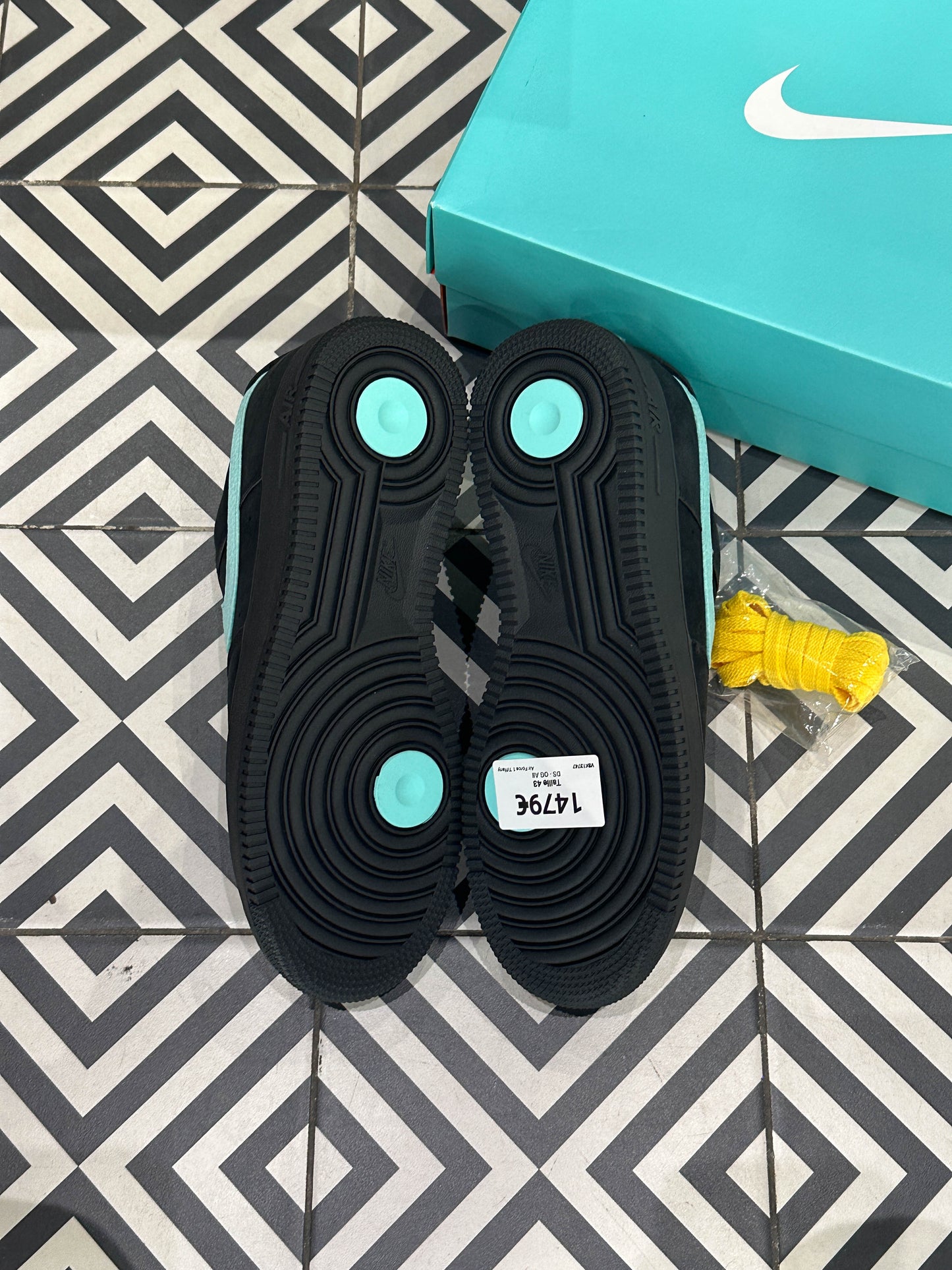 Air Force 1 Tiffany (Taille 43)