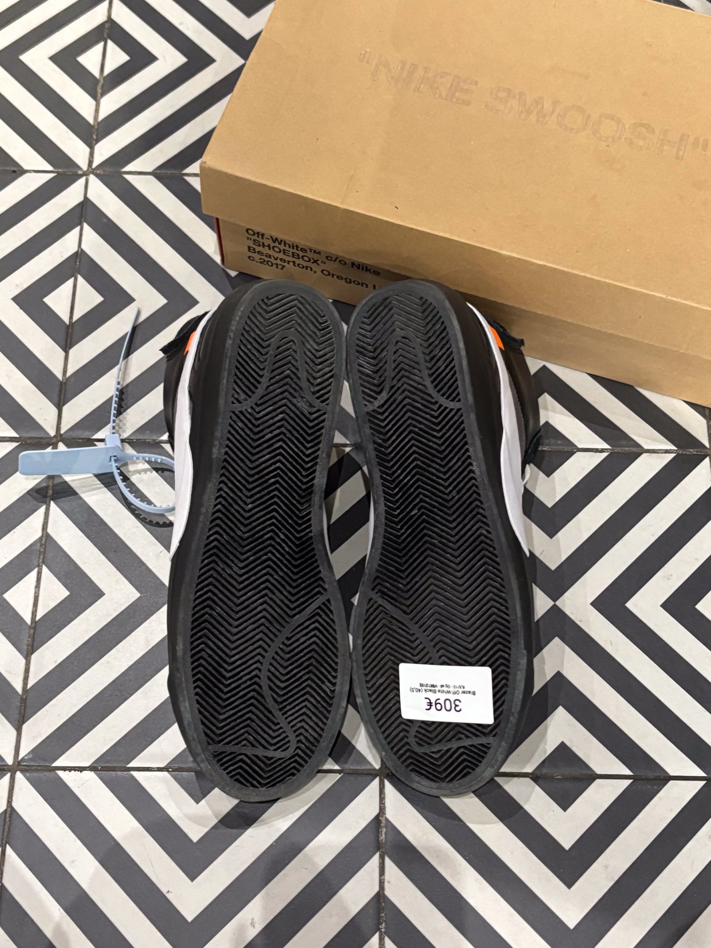 Blazer Off-White Black (40,5)