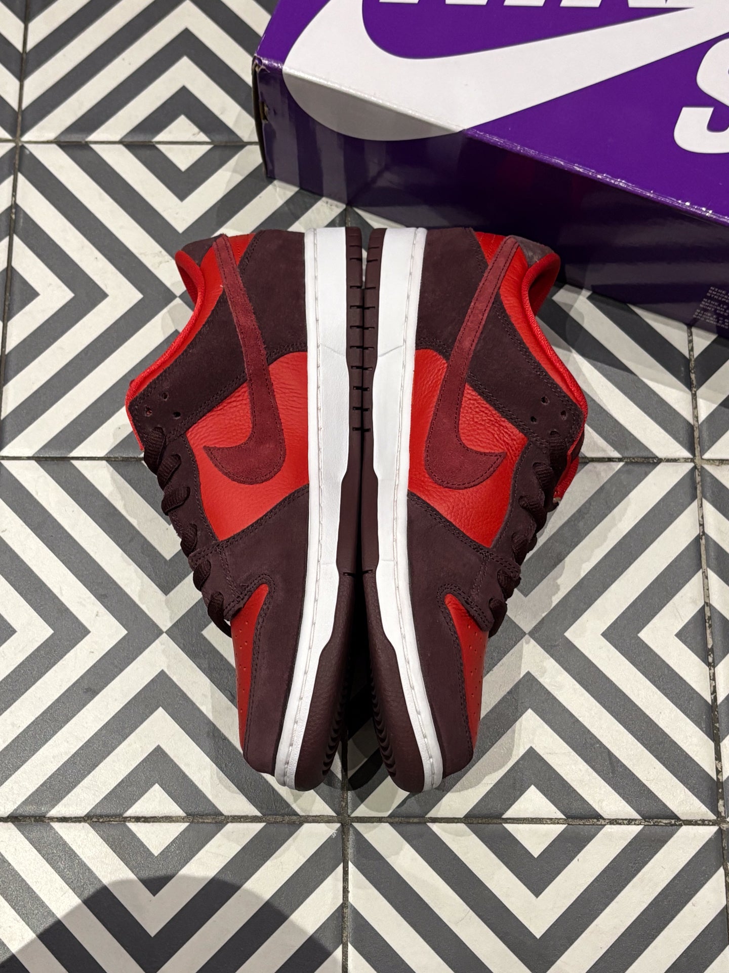 Dunk SB Cherry (45)