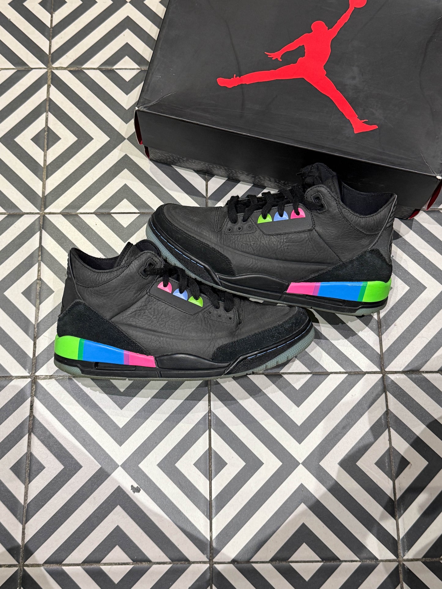 Jordan 3 Quai 54 (Taille 42)