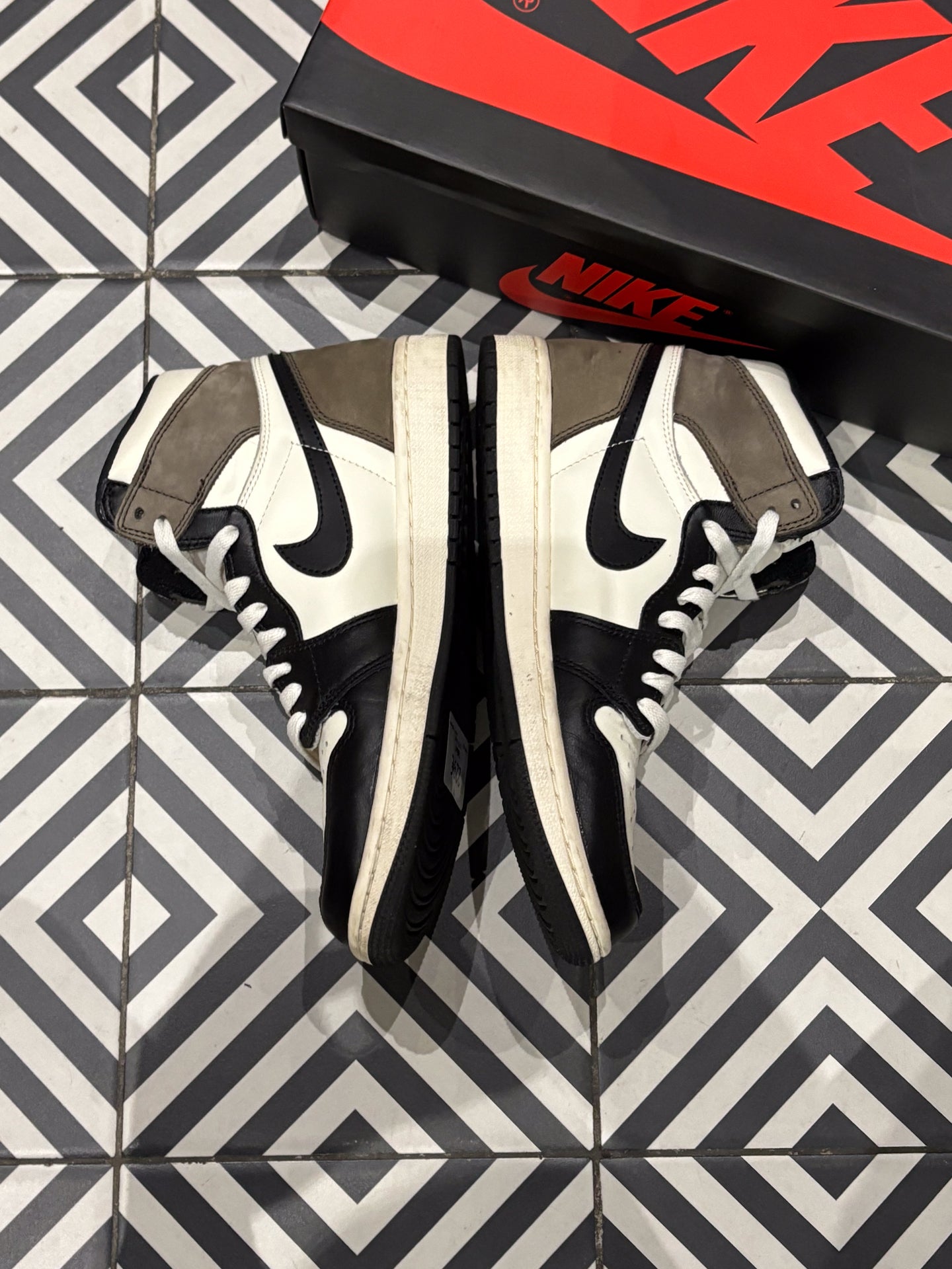 Jordan 1 High Mocha (41)