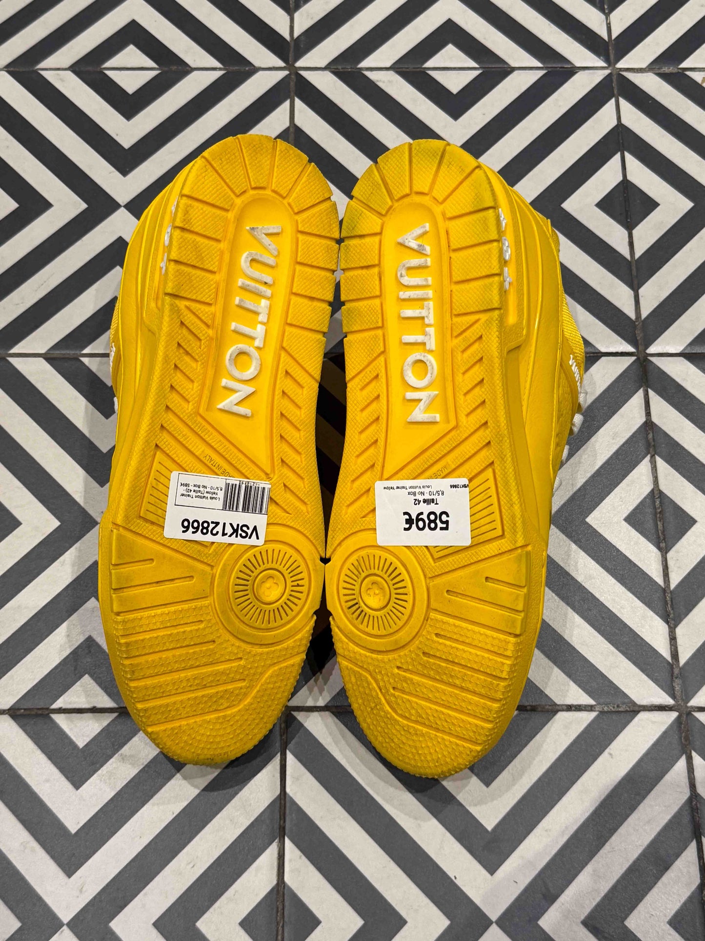 Louis Vuitton Trainer Yellow (Taille 42)