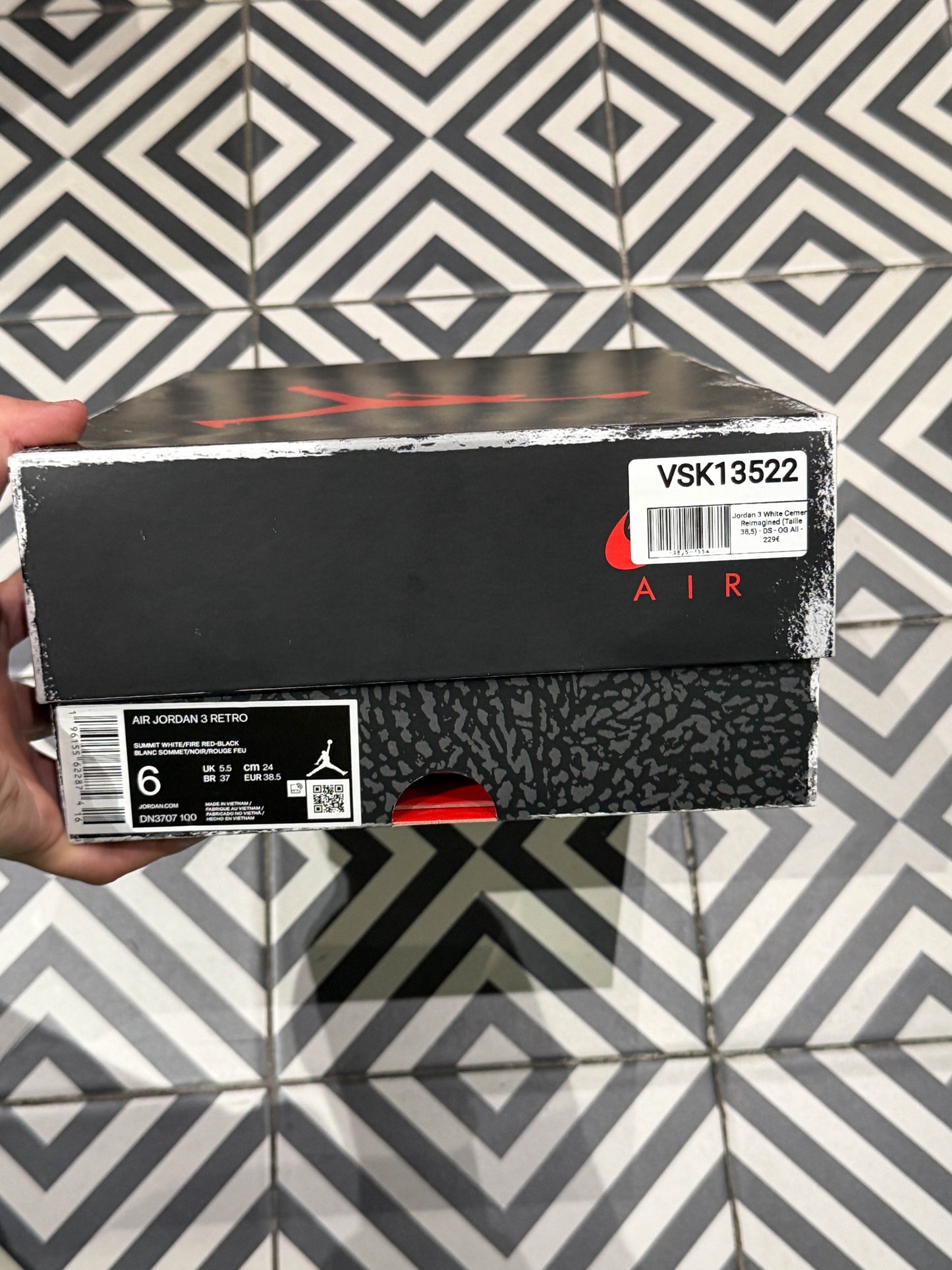 Jordan 3 White Cement Reimagined (Taille 38,5)