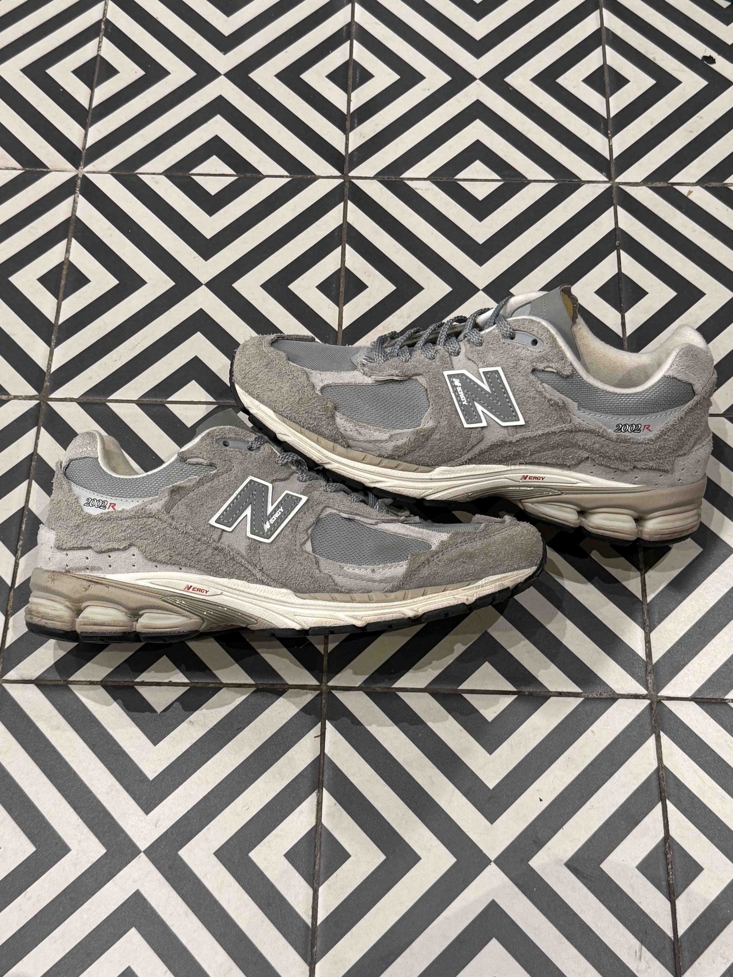New Balance 2002R Protection Pack Grey (Taille 44,5)