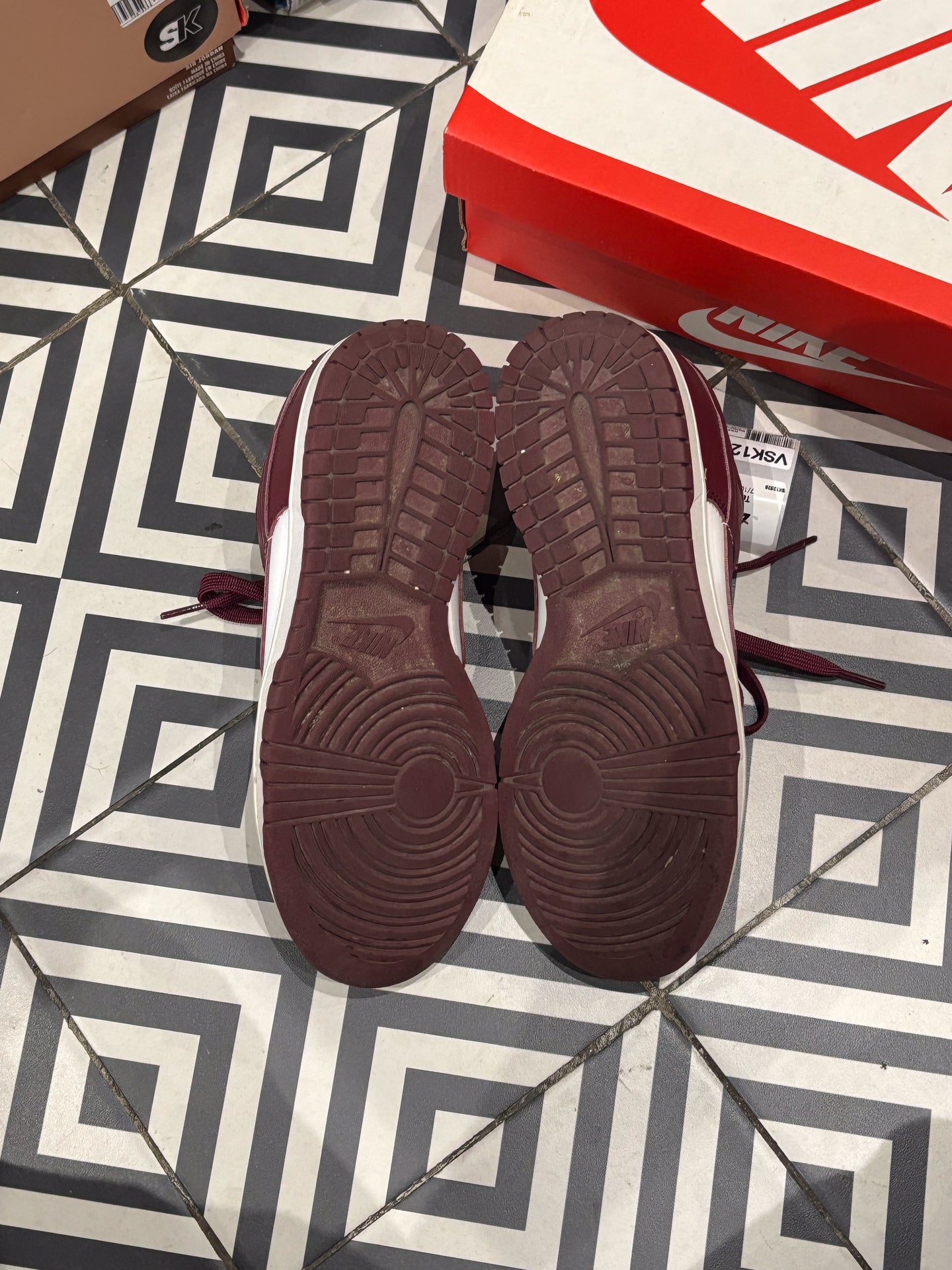 NIKE DUNK LOW Bordeaux (Taille 38,5)
