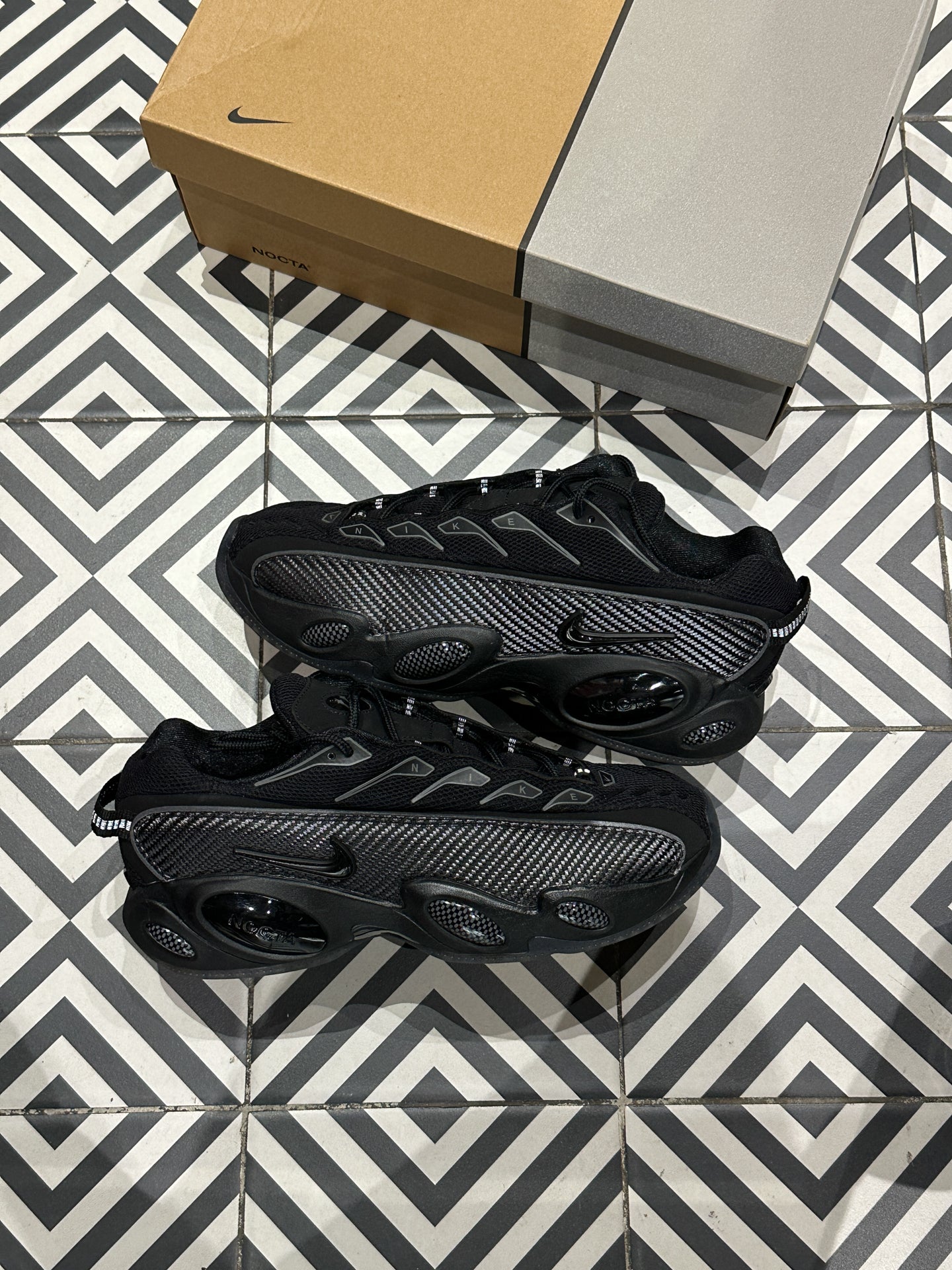 Nocta Glide Black 2025 (45,5)