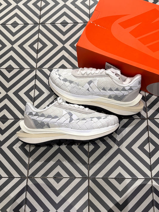 Sacai Woven Jean Paul Gaultier White (Taille 45,5)