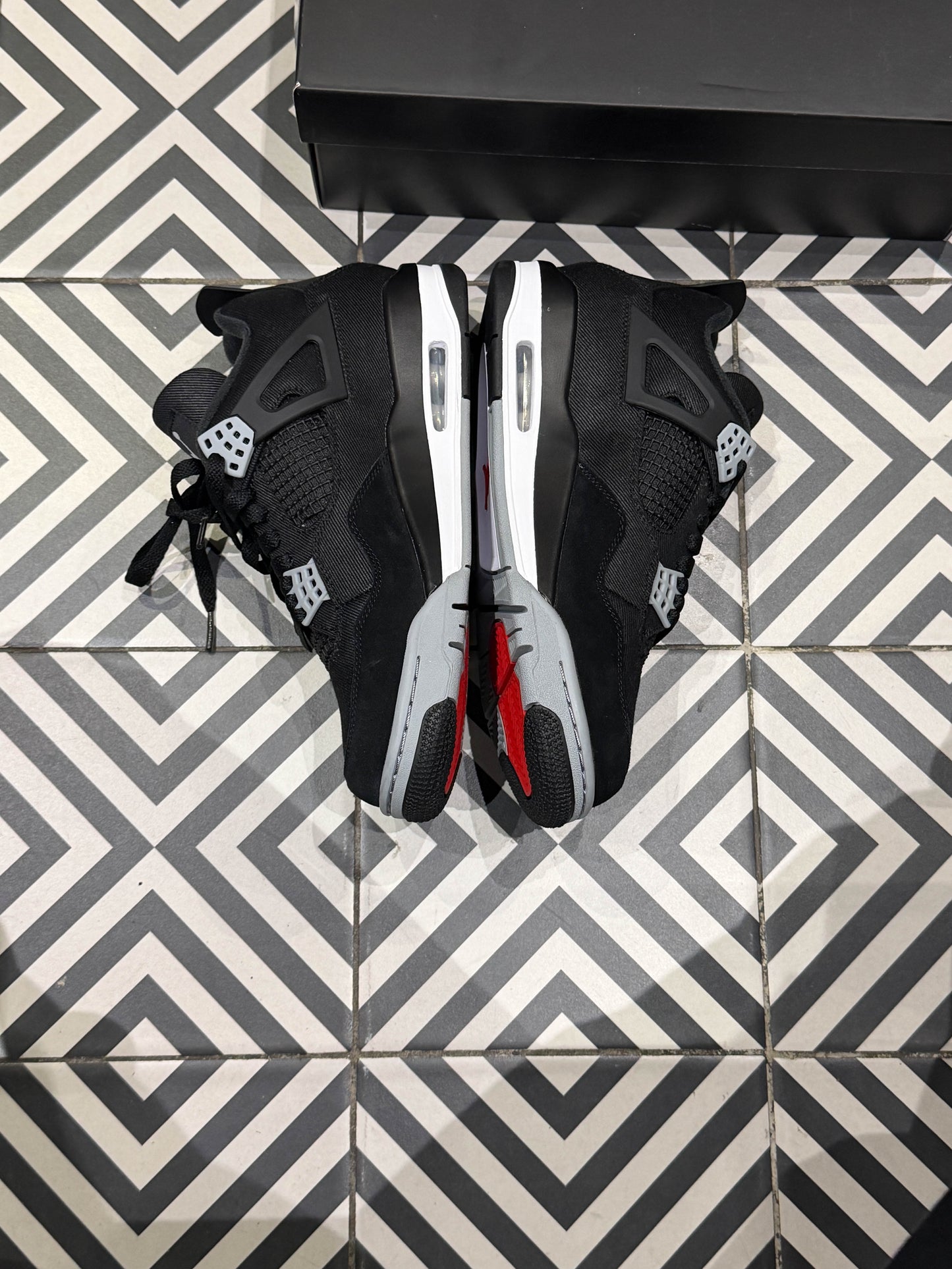 Jordan 4 Black Canvas (Taille 42)
