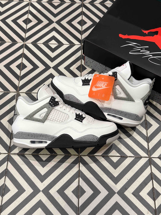 Jordan 4 White Cement (Taille 42.5-43)