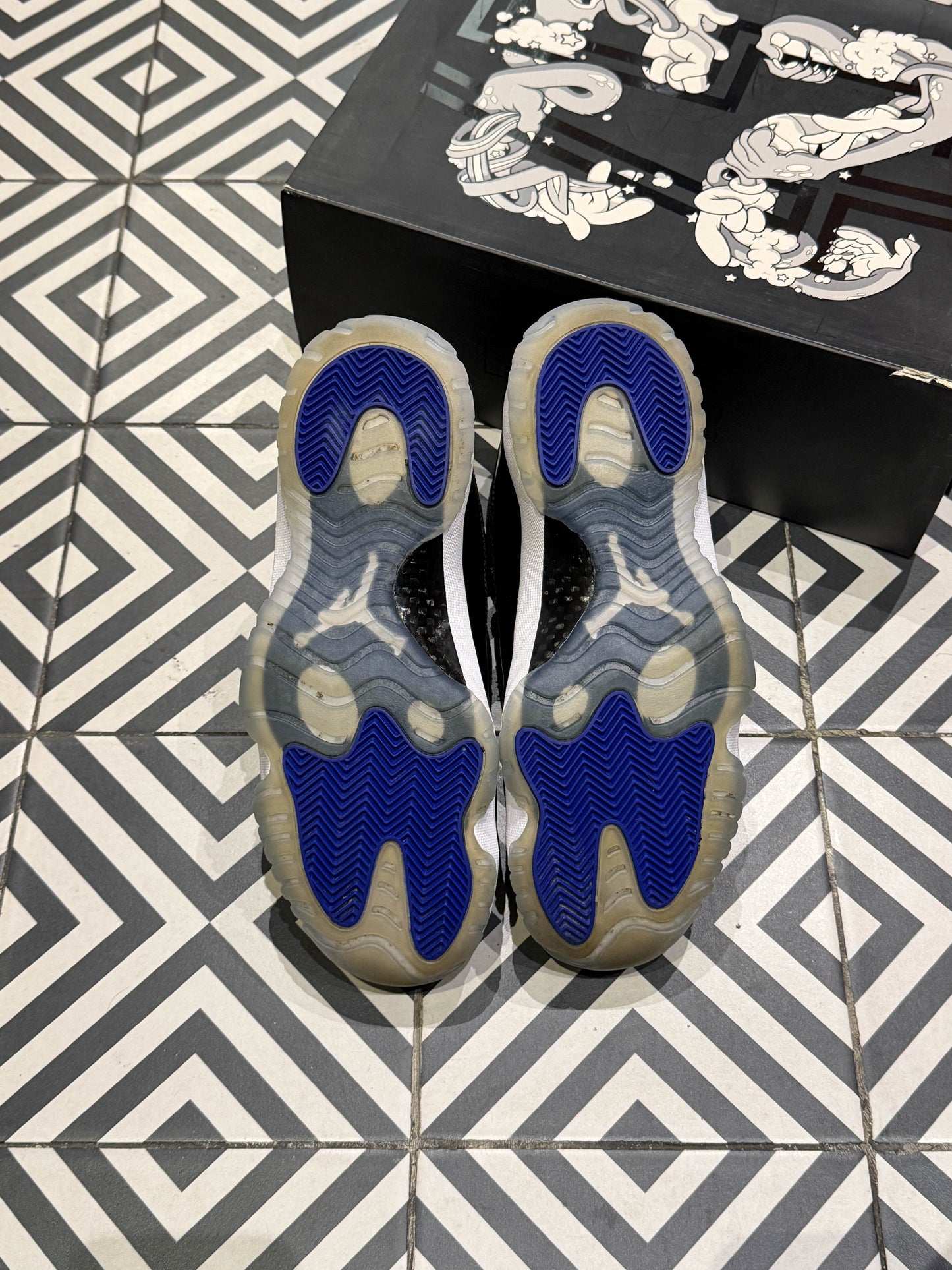 Jordan 11 SpaceJam (Taille 44,5)