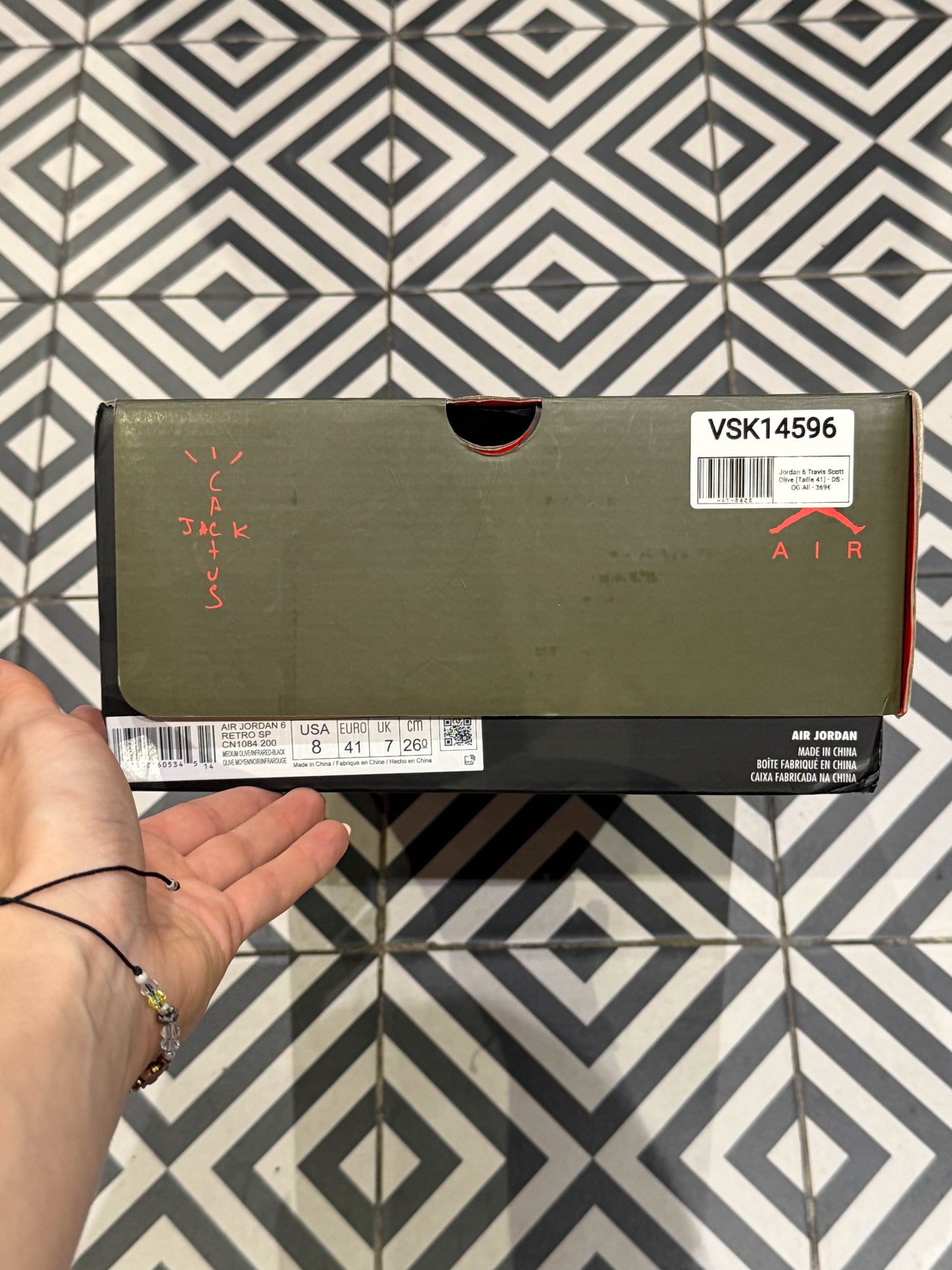 Jordan 6 Travis Scott Olive (Taille 41)