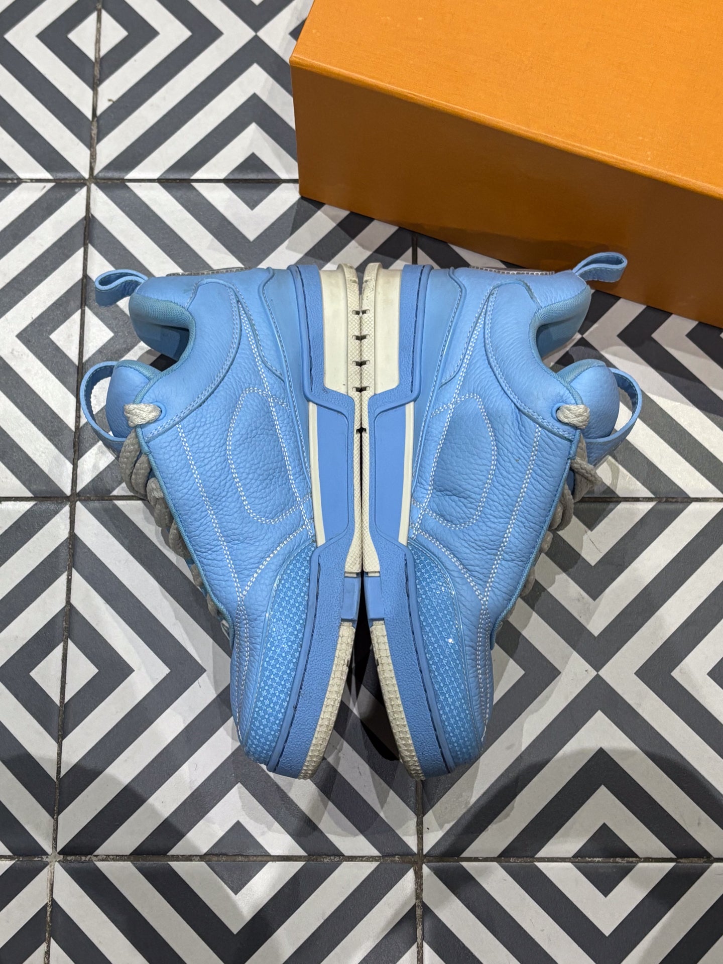 Louis Vuitton Skate Blue (Taille 40,5-41)