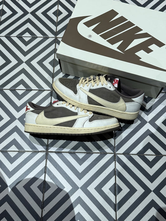 Jordan 1 Low Travis Scott Reverse Mocha (Taille 40)
