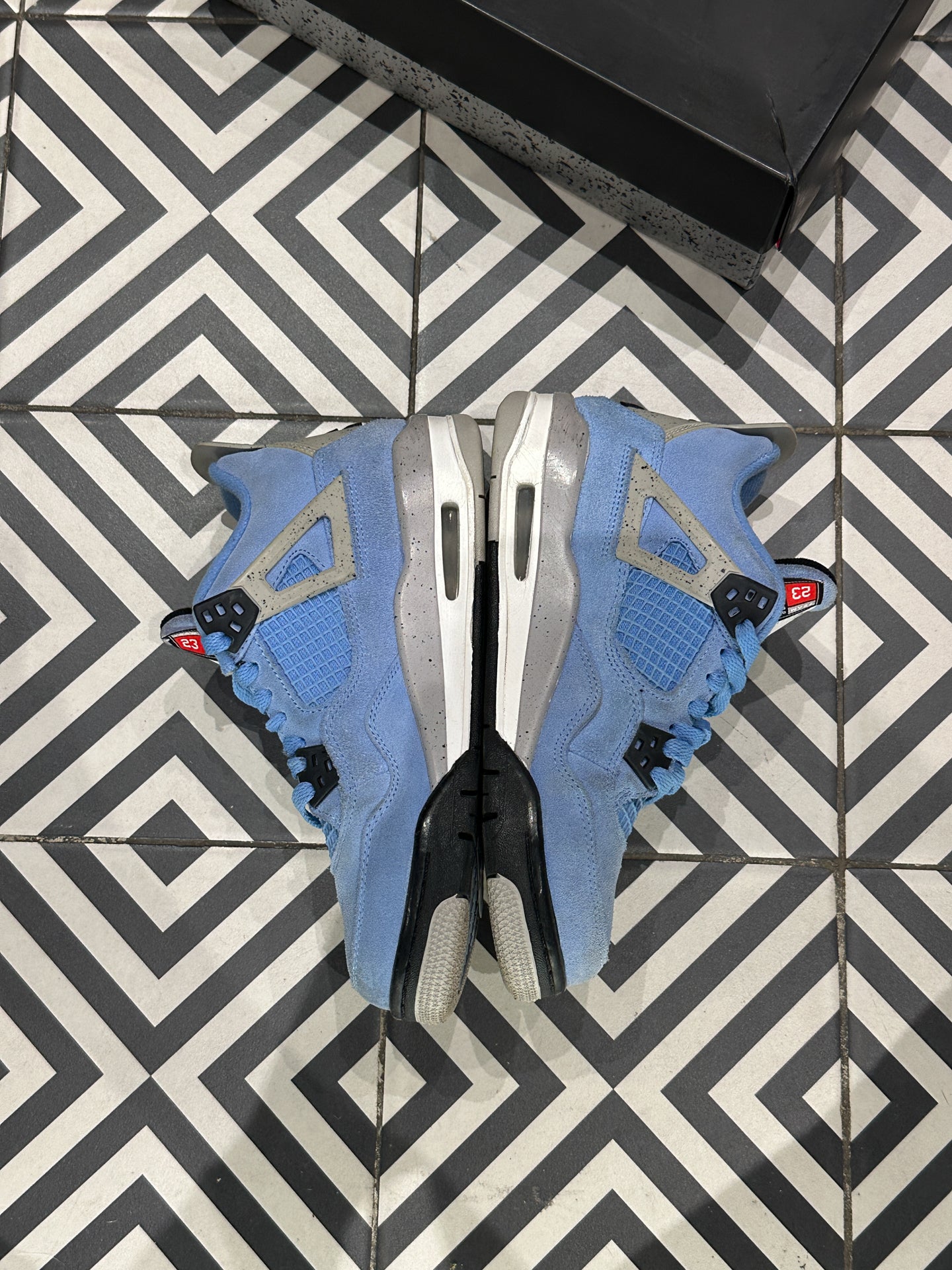 Jordan 4 UNC GS (38)