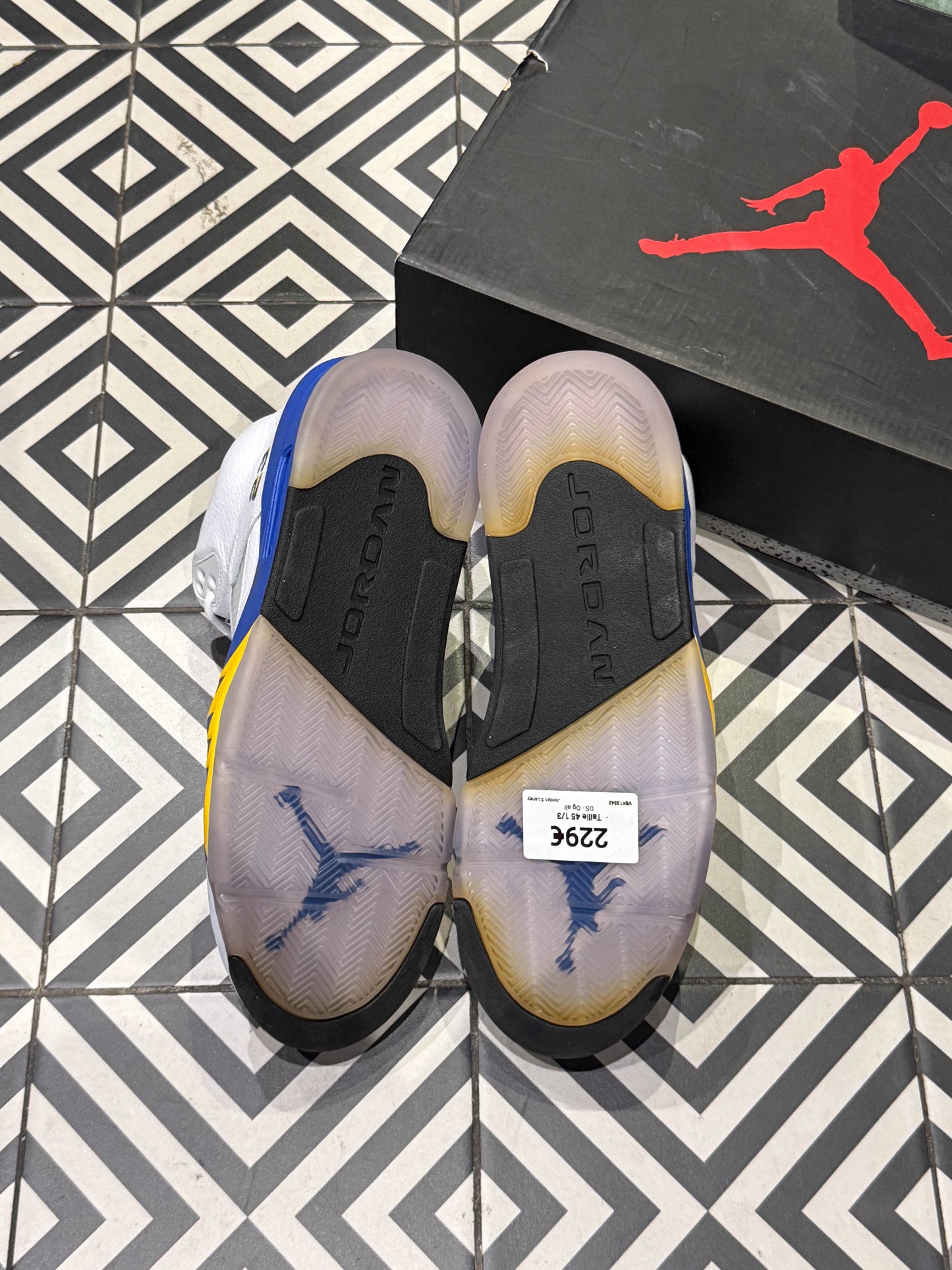 Jordan 5 Laney (Taille 45 1/3)