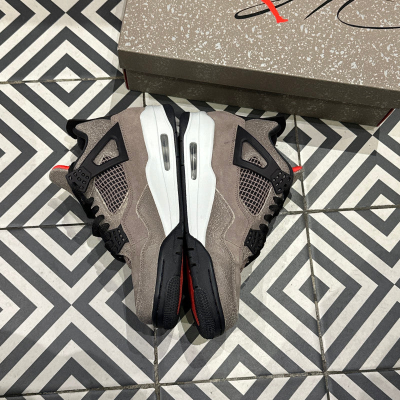 Jordan 4 Taupe Haze (Taille 41)