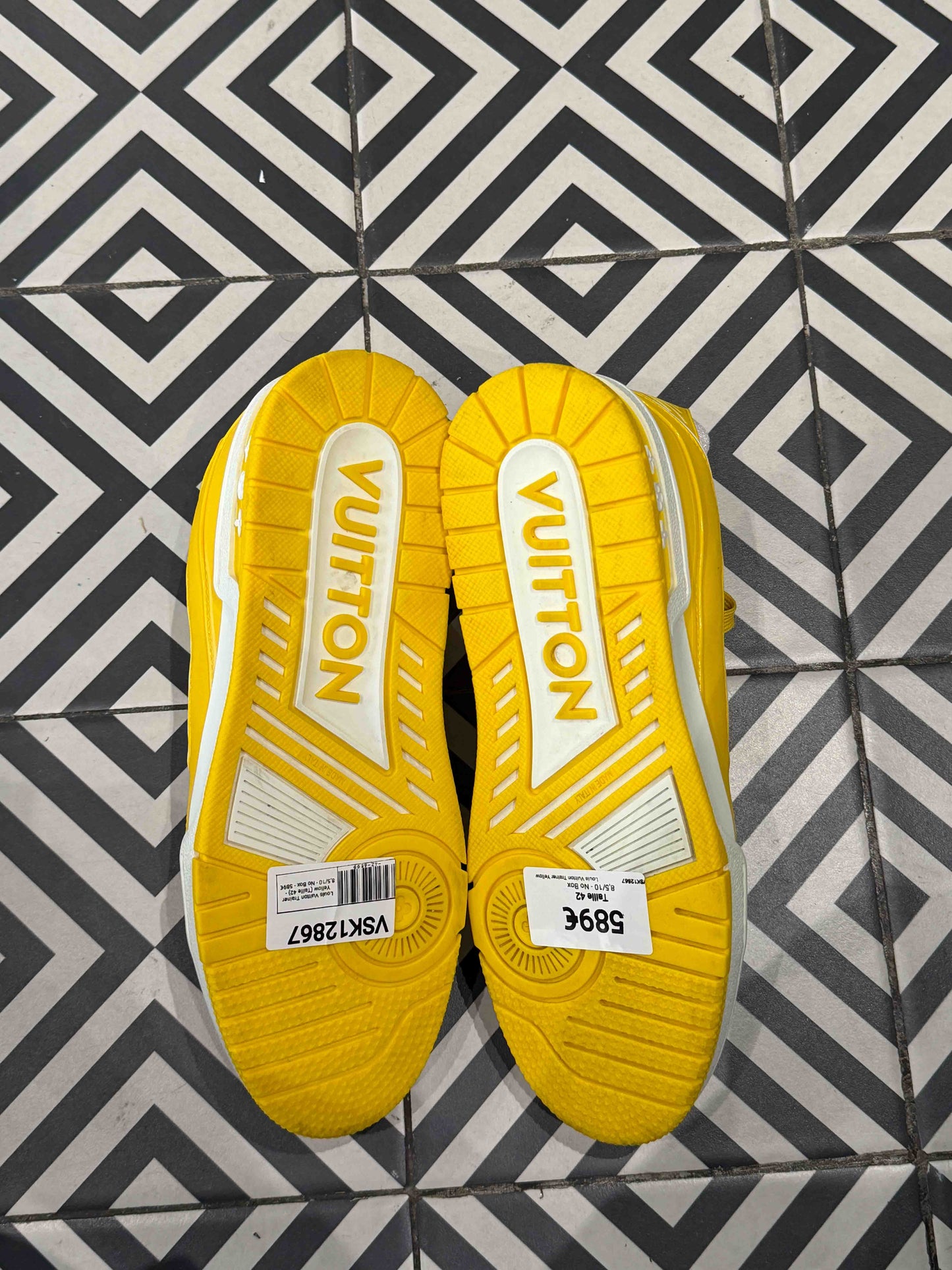 Louis Vuitton Trainer Yellow (Taille 42)