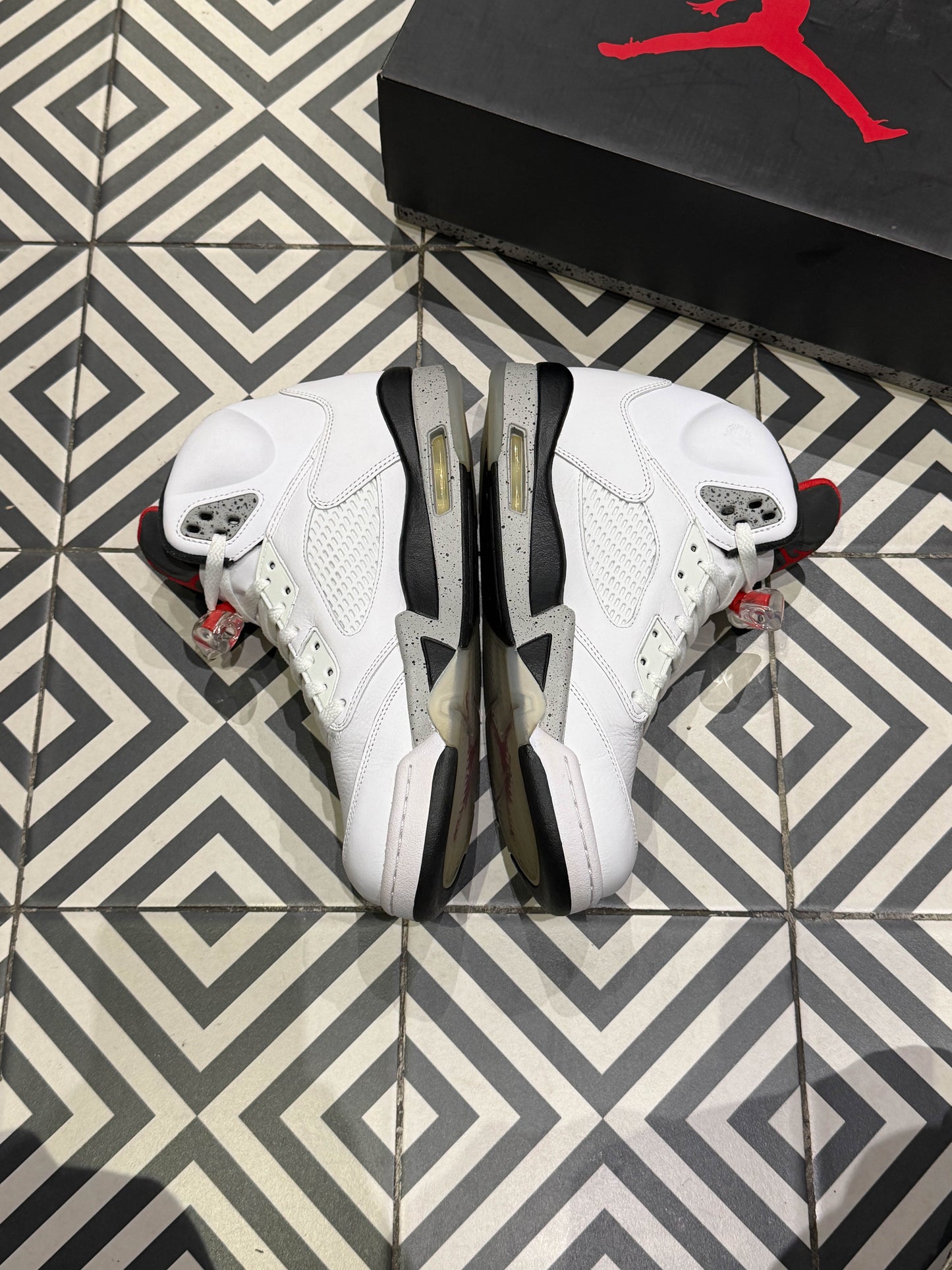 Jordan 5 White Cement (Taille 44,5)