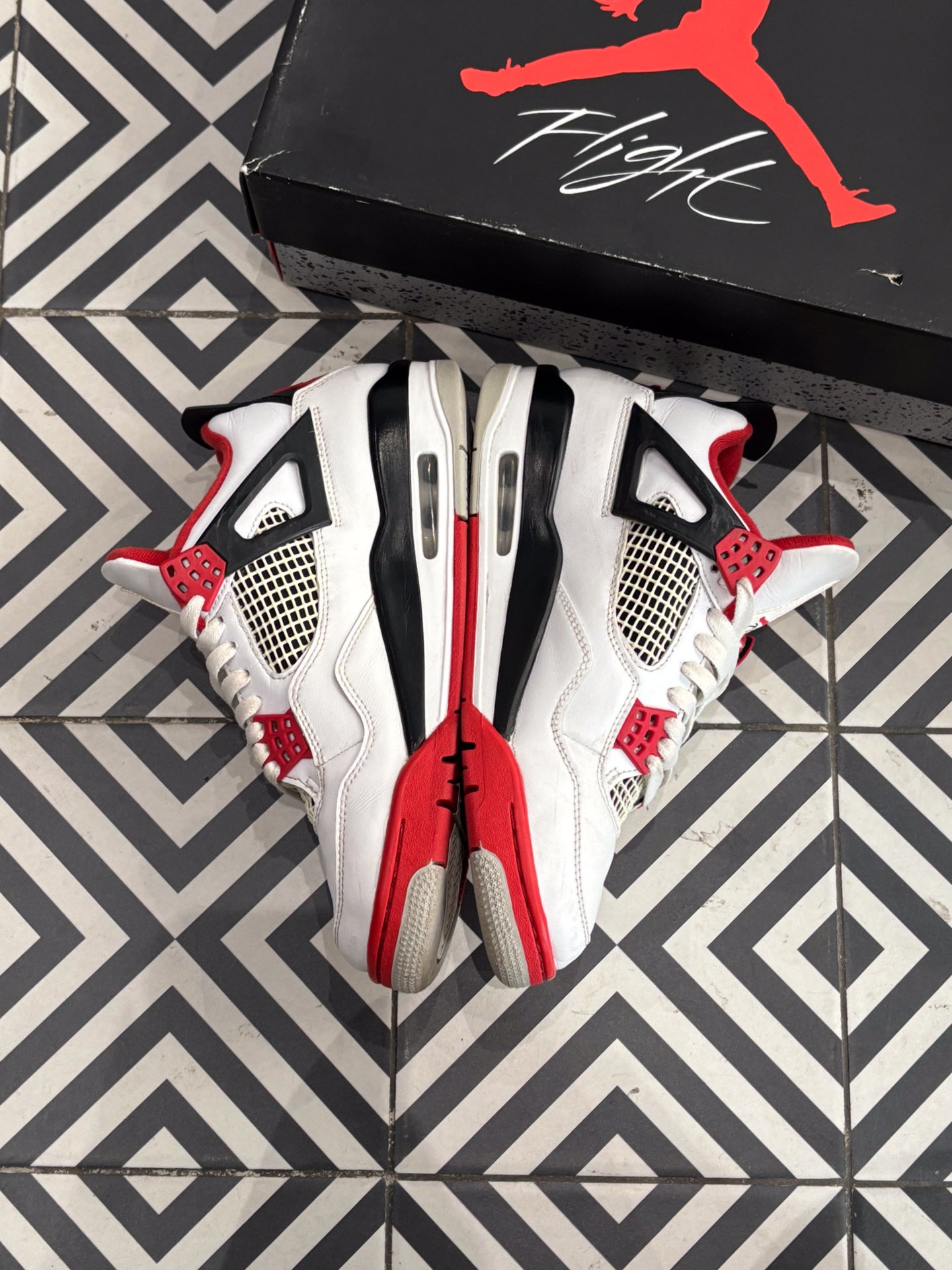 Jordan 4 Fire Red (41)