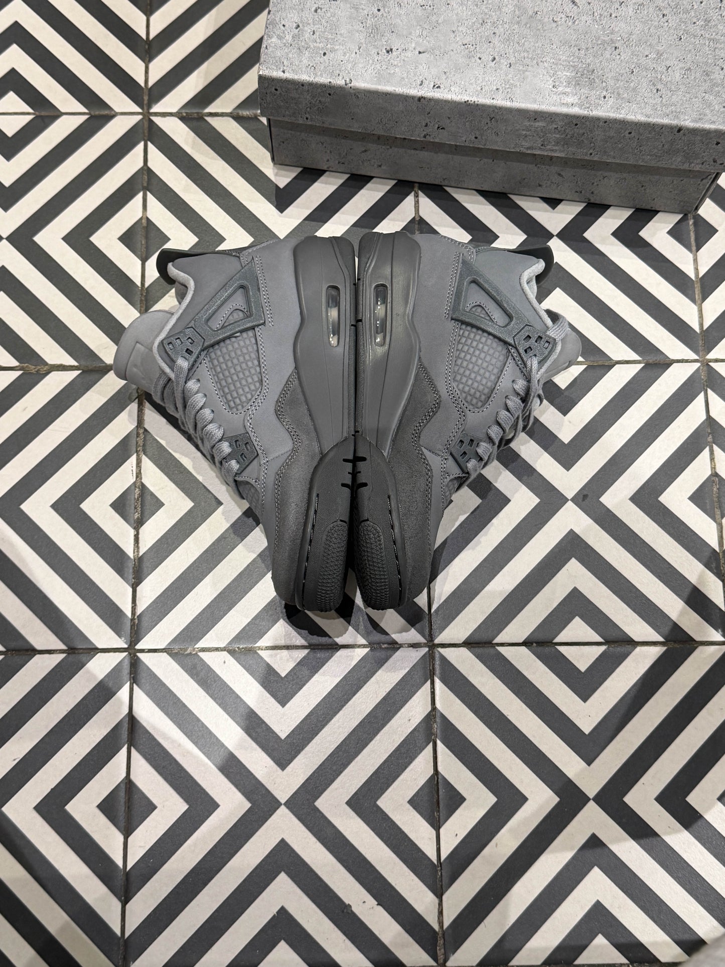 Jordan 4 Wet Cement GS (Taille 38,5)