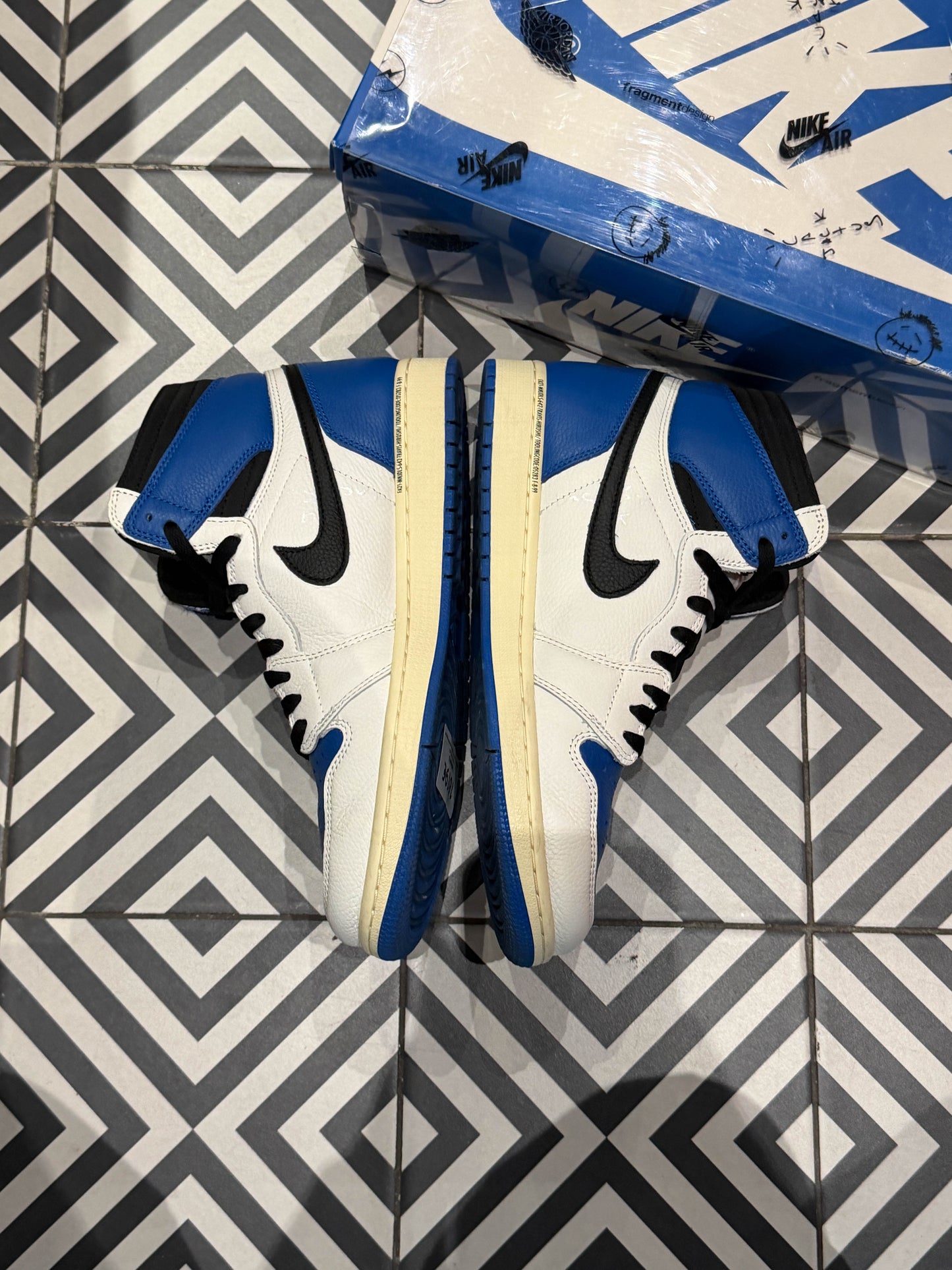 Jordan 1 High Travis Scott Fragment (Taille 44,5)