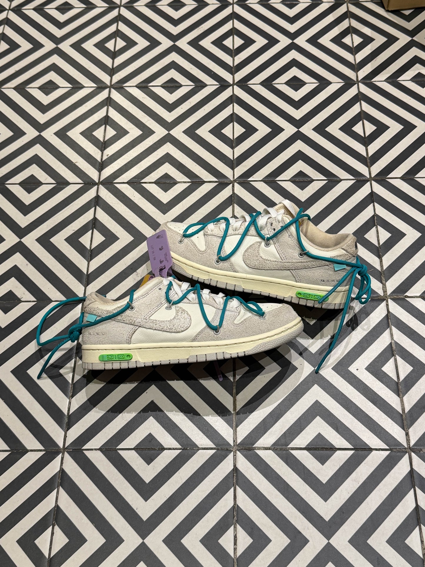 Dunk Low Off White Lot 36/50 (Taille 39)