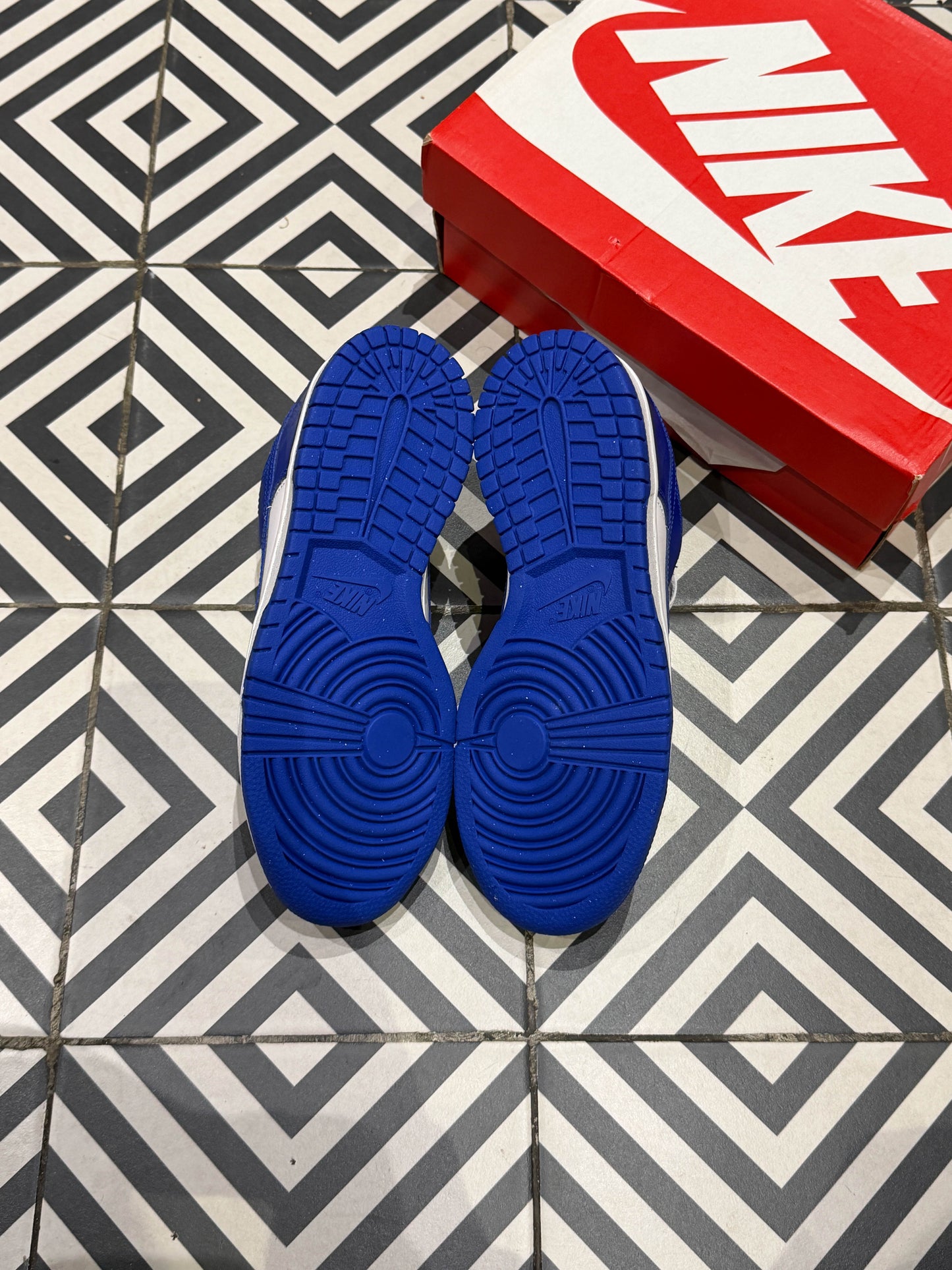 Dunk Low Kentucky GS (Taille 37,5)