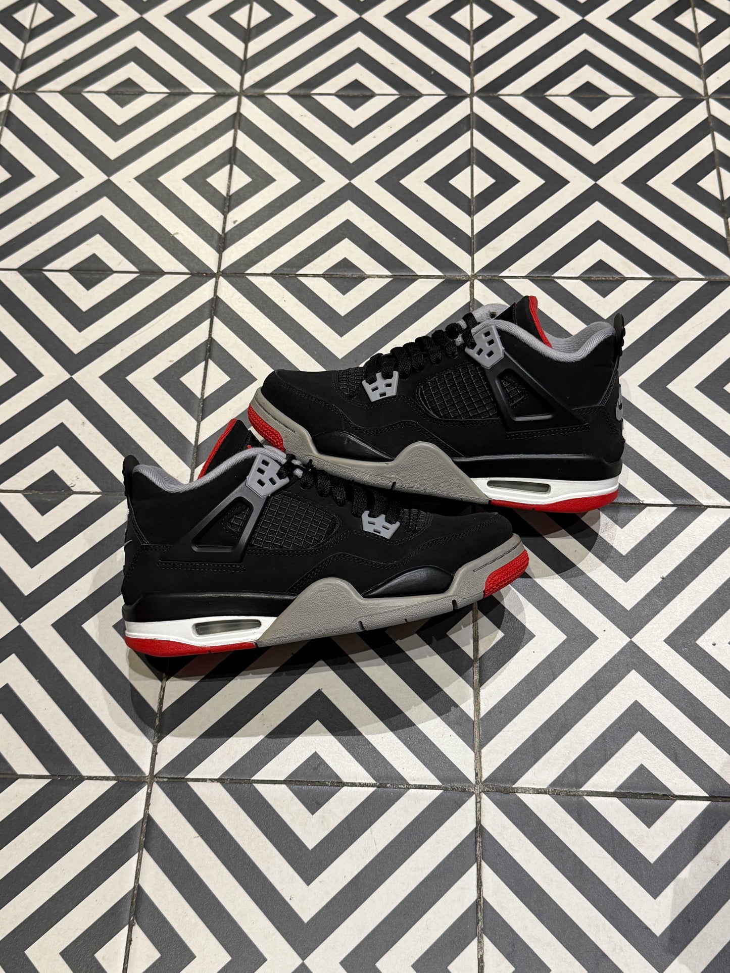 Jordan 4 Bred 2019 GS (Taille 37,5)