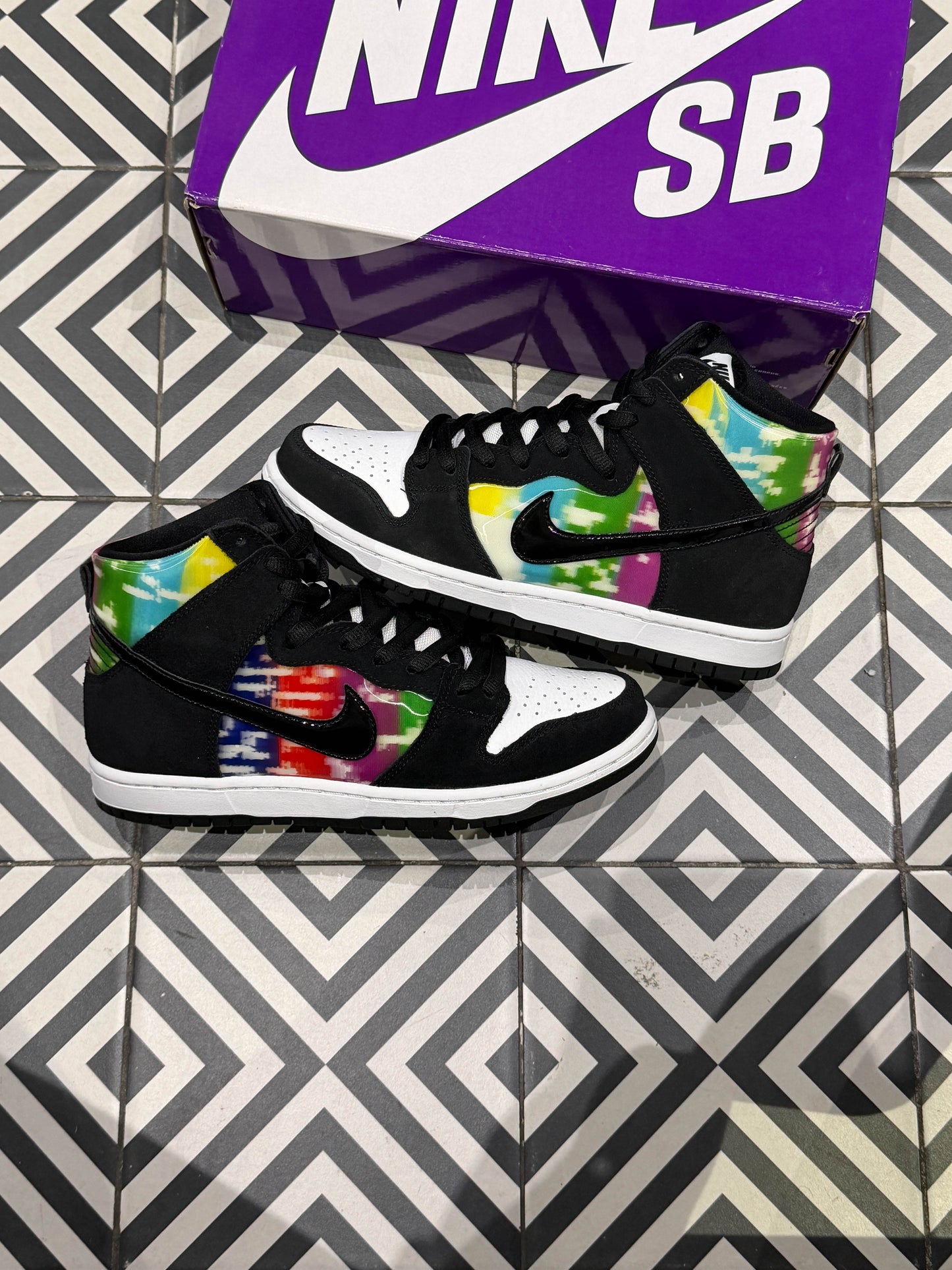 Dunk High Sb TV Signal (Taille 42)