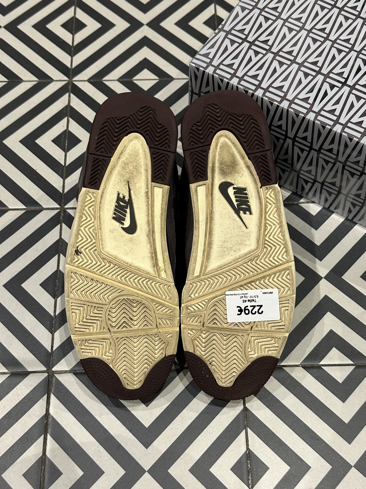 Jordan 4 A Ma Maniere (45)