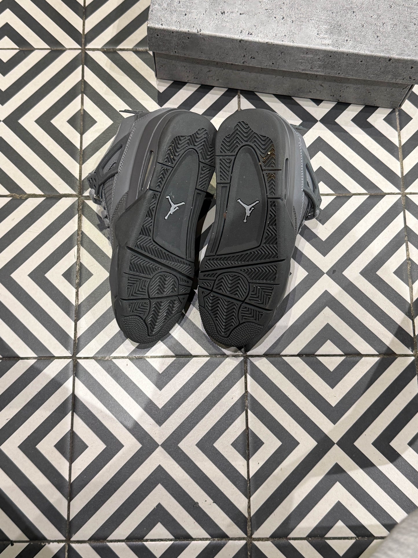 Jordan 4 Wet Cement GS (Taille 38,5)