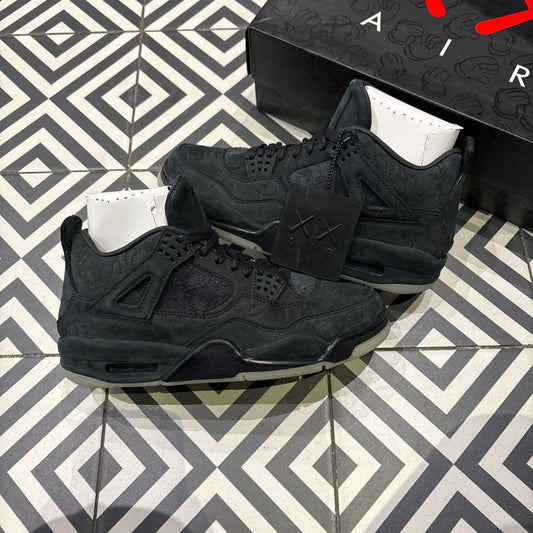 Jordan 4 Kaws Black (Taille 40,5)