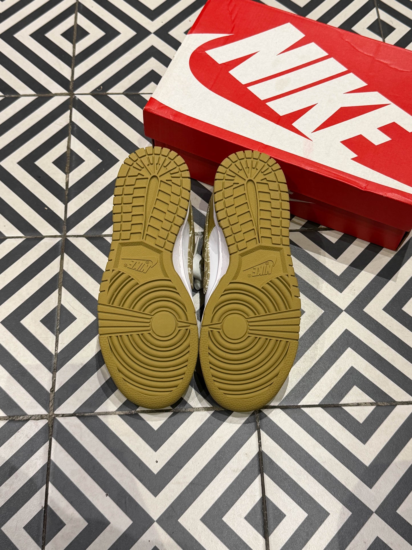 Dunk low Paisley (Taille 36,5)