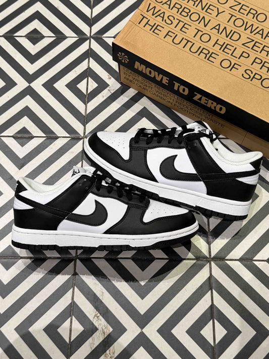 Dunk low Panda Next Nature (Taille 38,5)