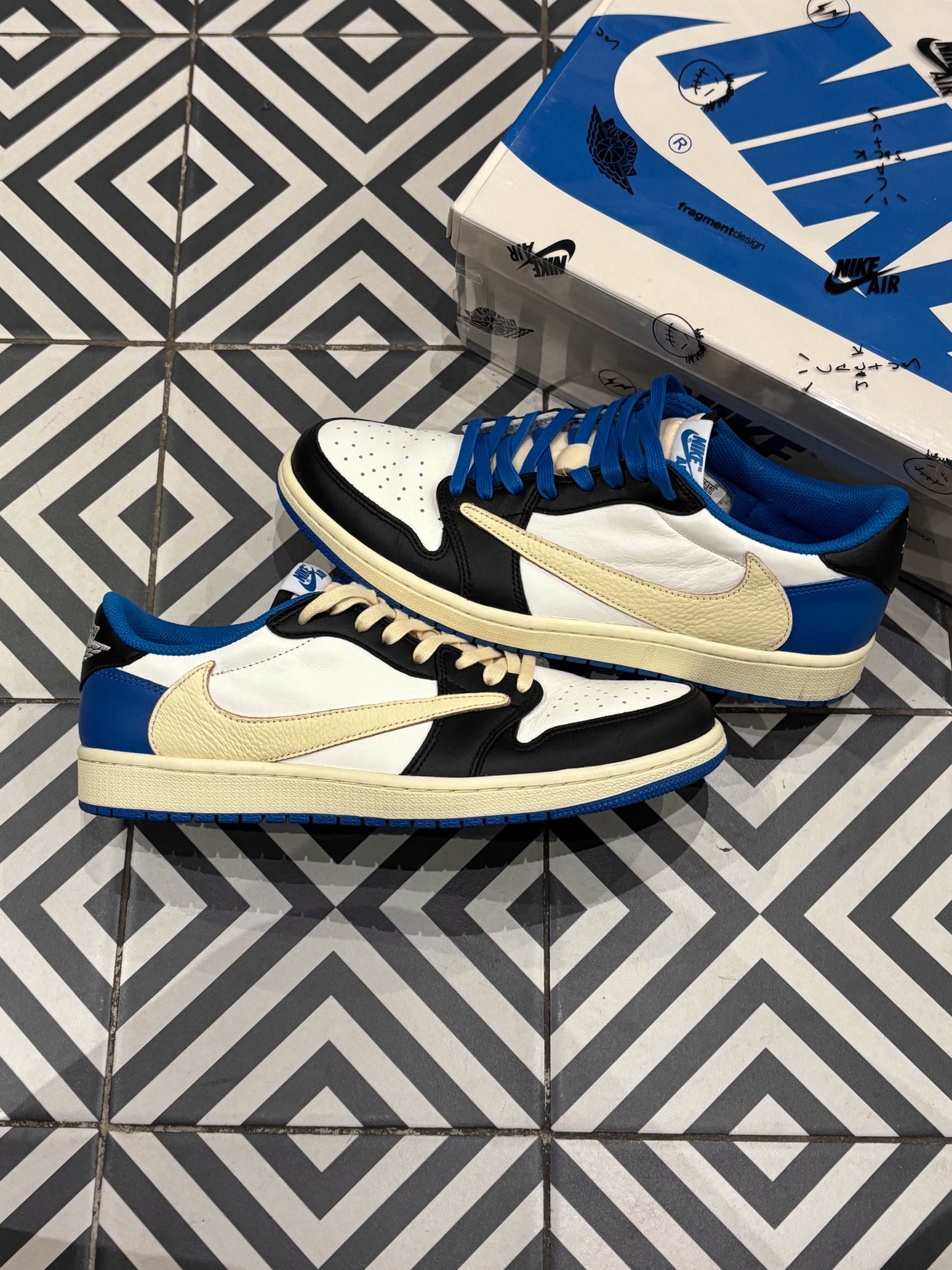 Jordan 1 Low Travis Scott Fragment (Taille 44)