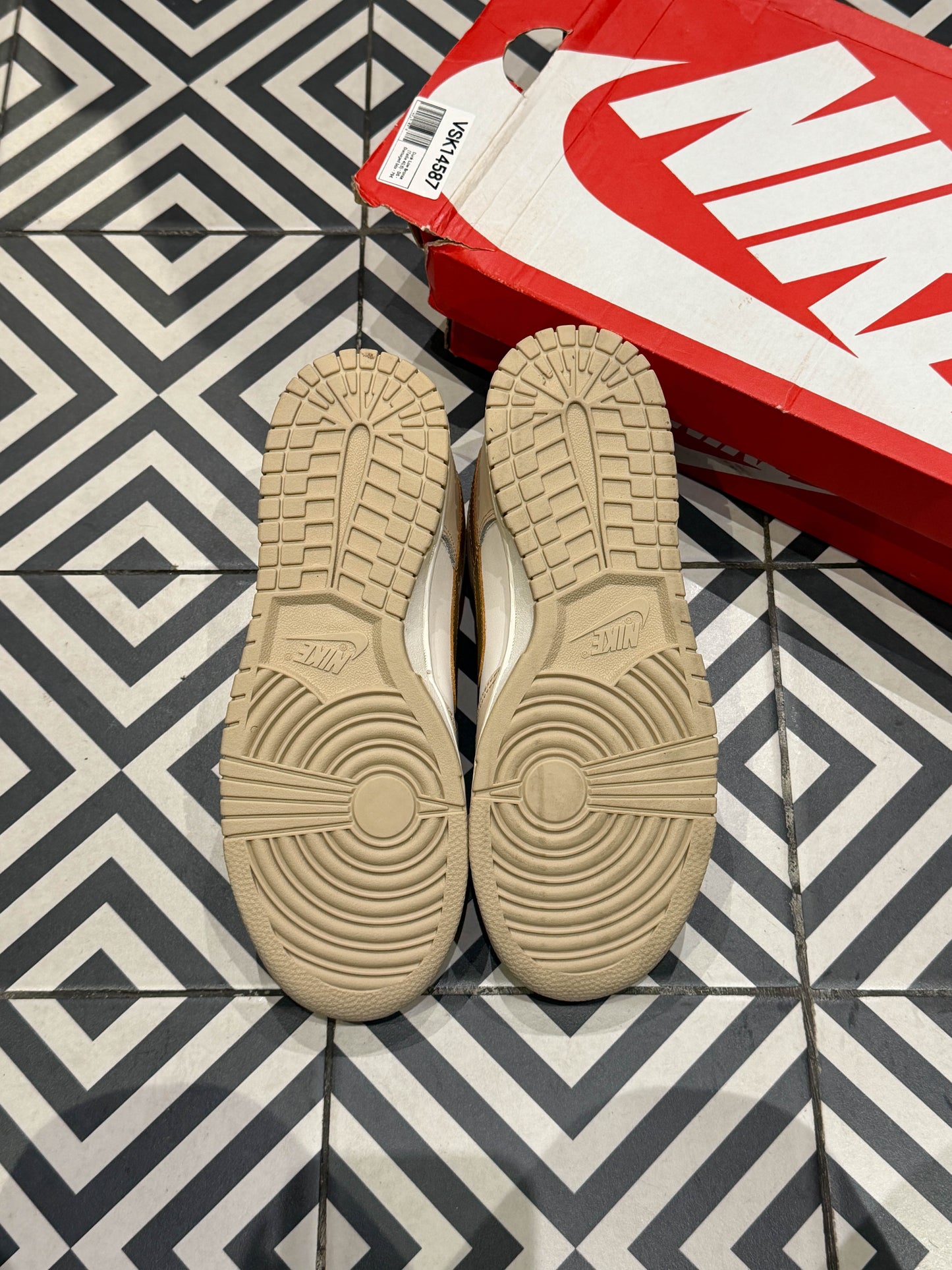 Dunk Low Bronze (Taille 40,5)