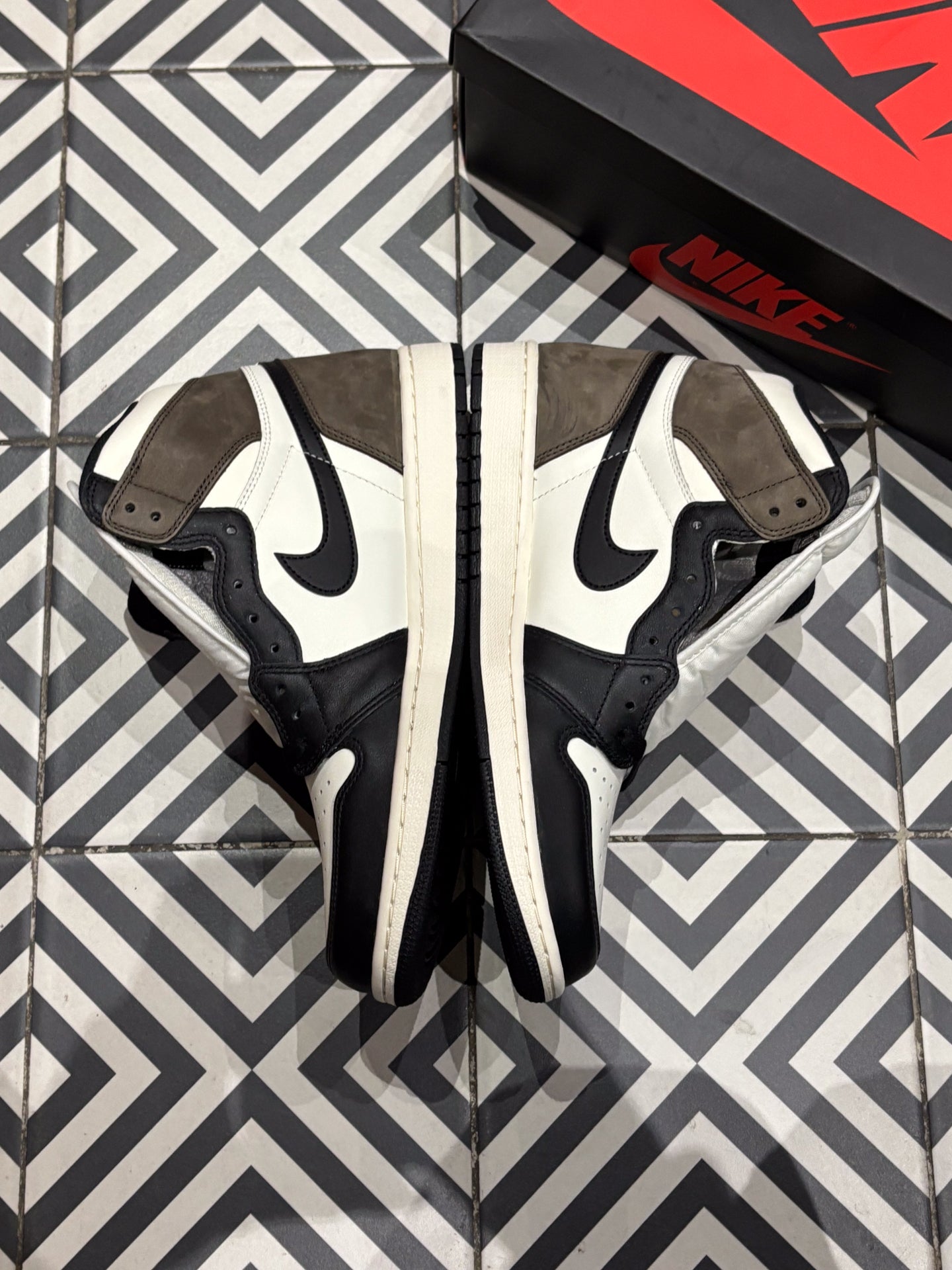 Jordan 1 High Mocha (Taille 44,5)