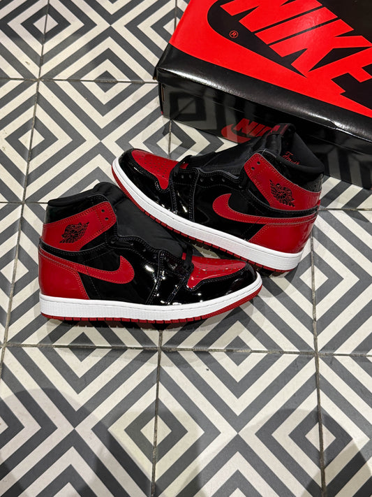 Jordan 1 High Patent Bred (Taille 41)