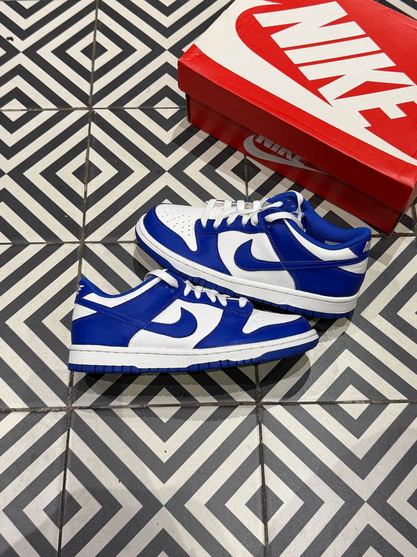 Dunk Low Kentucky GS (Taille 38)