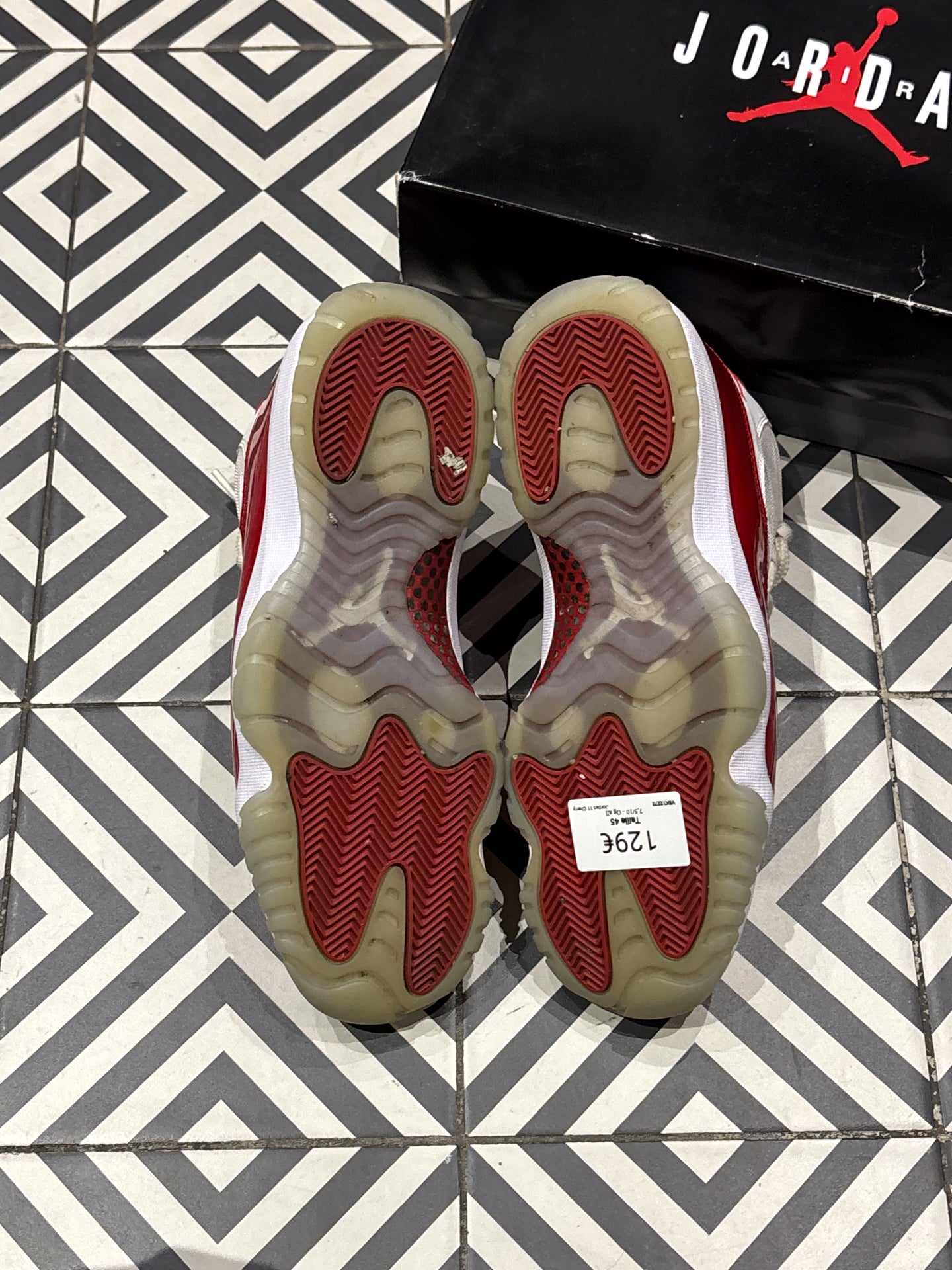 Jordan 11 Cherry (45)