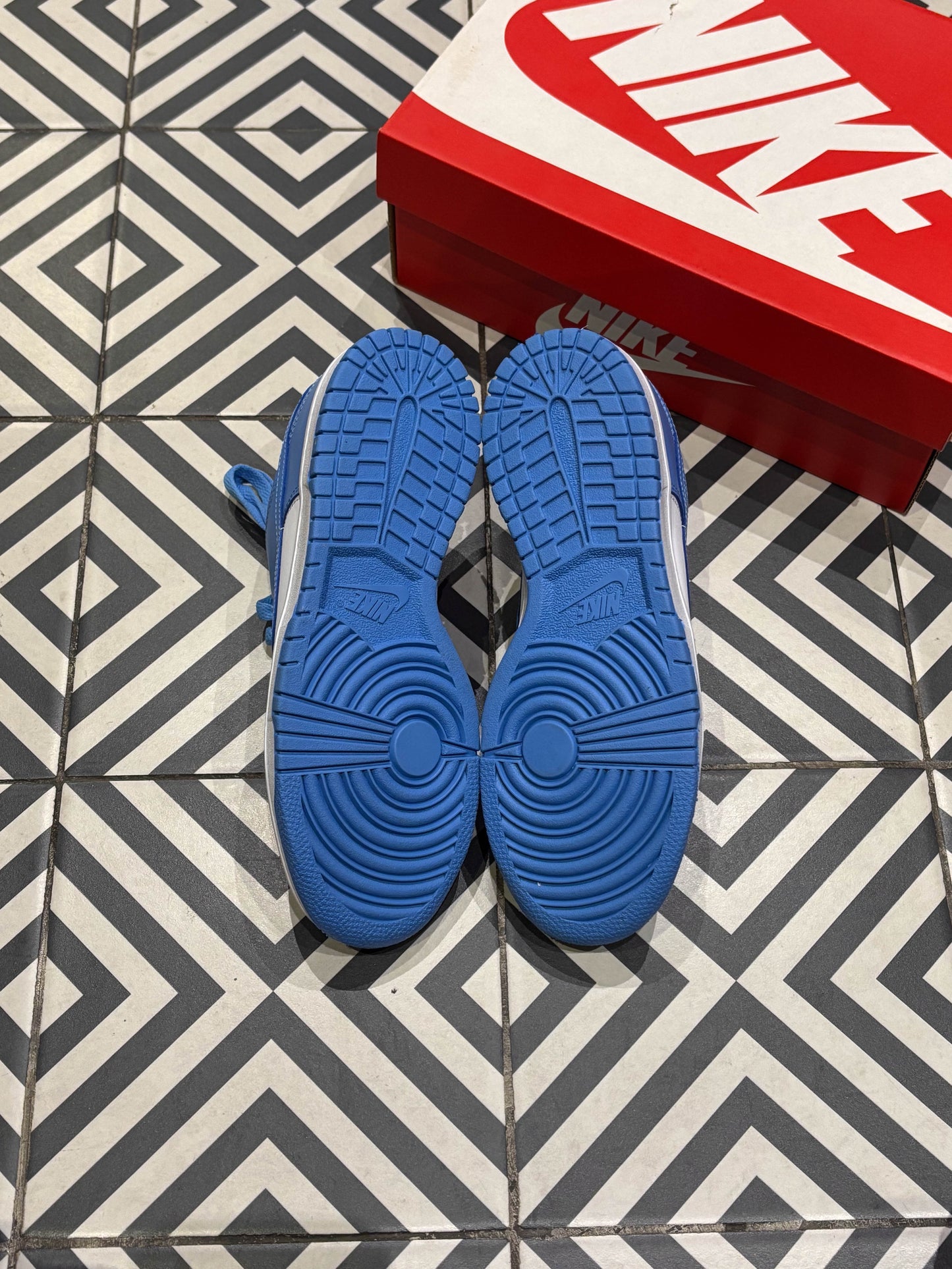 Dunk Low UNC GS (Taille 38,5)