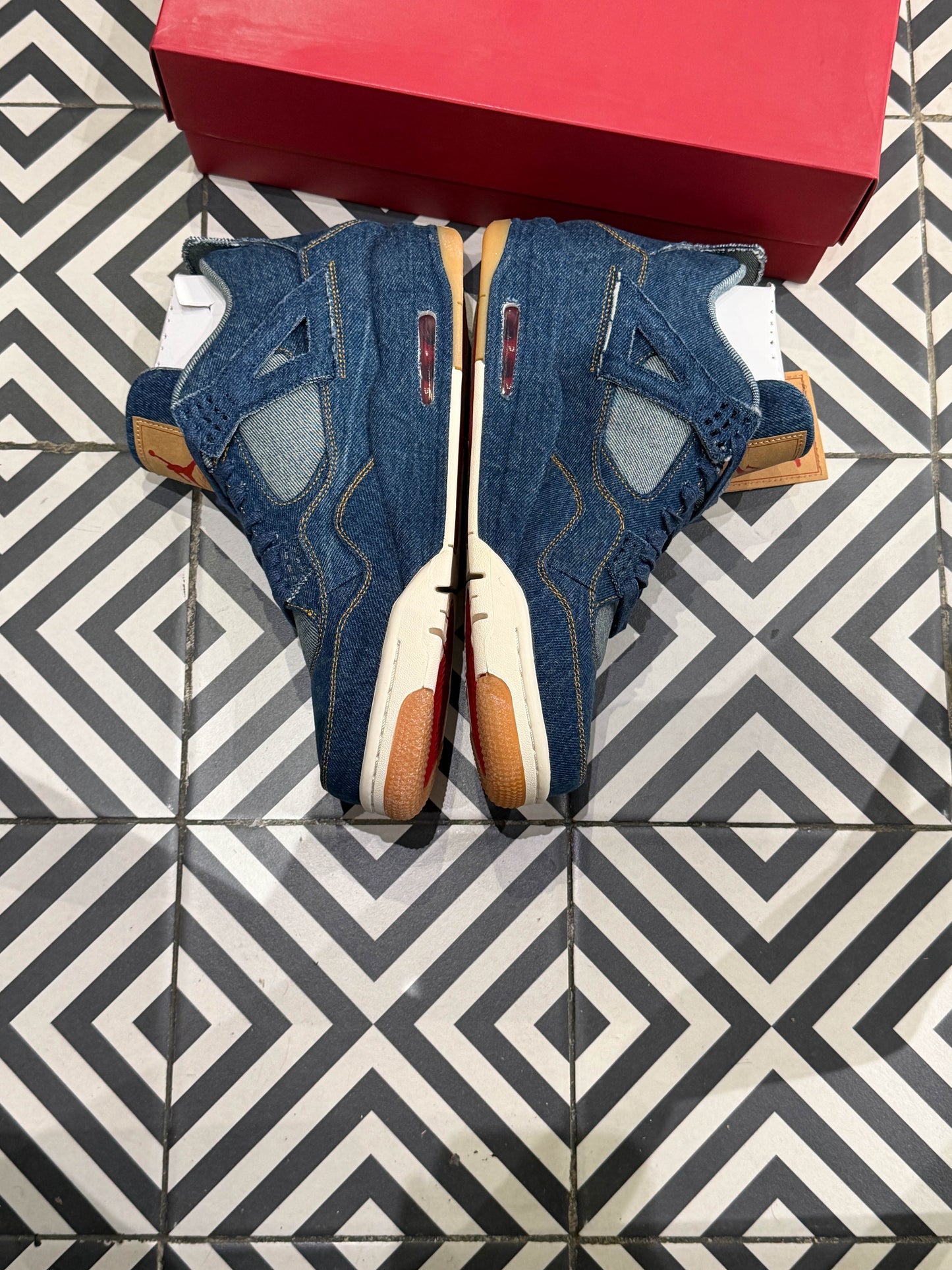Jordan 4 Levis Denim (Taille 45,5)