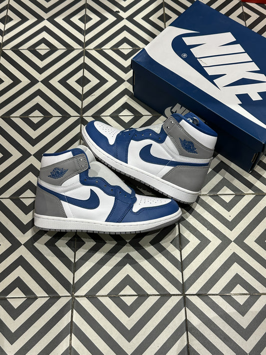 Jordan 1 High True Blue (Taille 40,5)