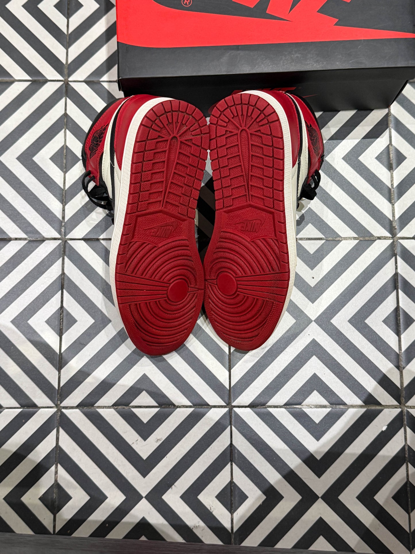 Jordan 1 High Bred Toe (Taille 42,5)