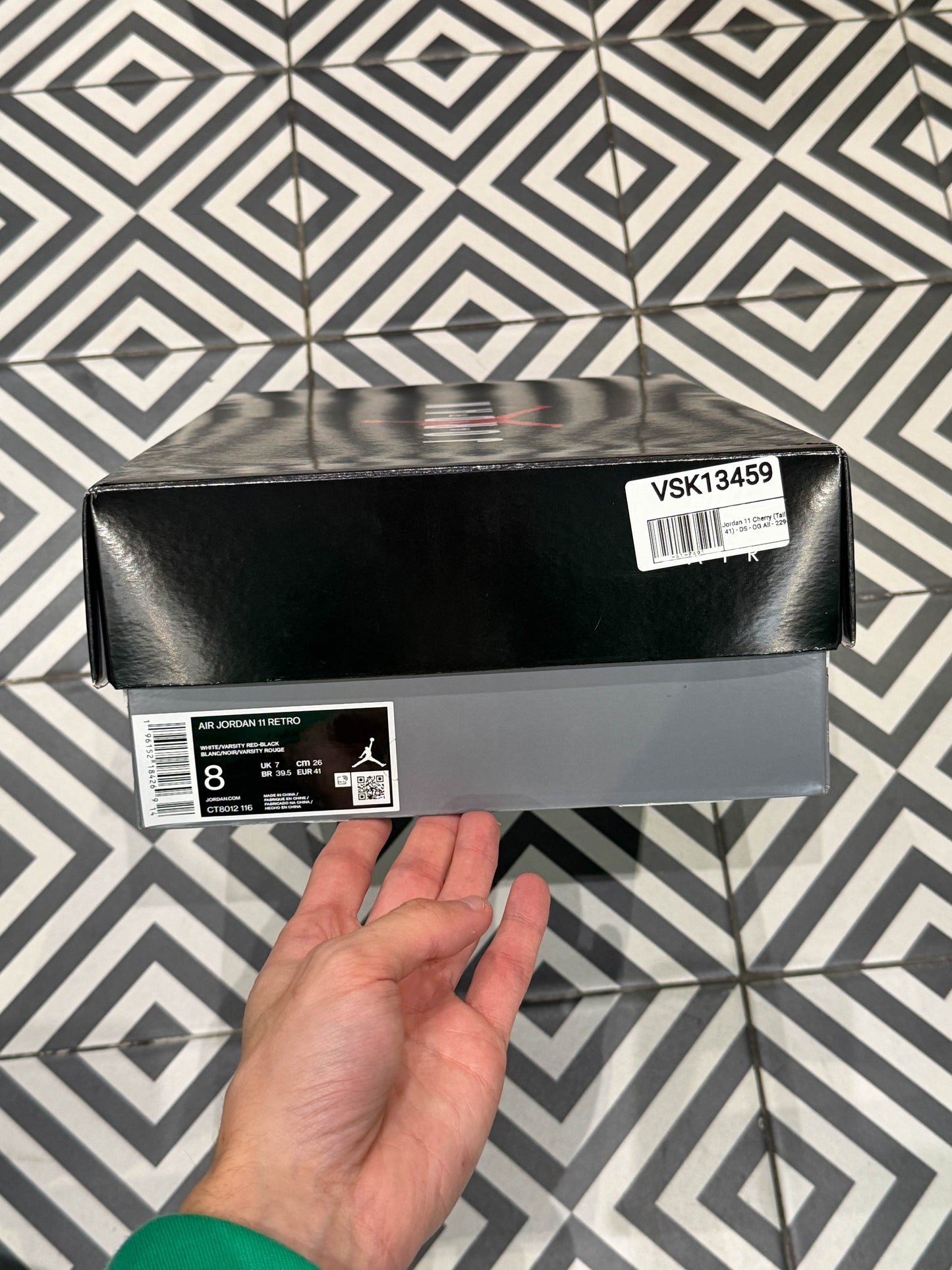 Jordan 11 Cherry (Taille 41)