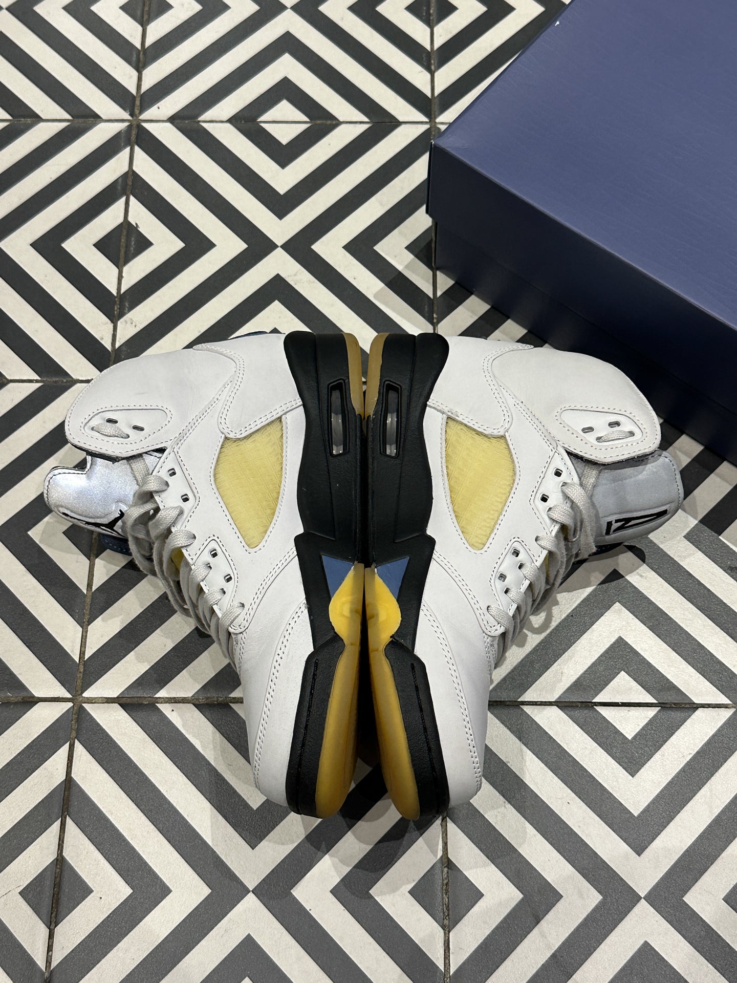 Jordan 5 A Ma Maniere Dawn (41)